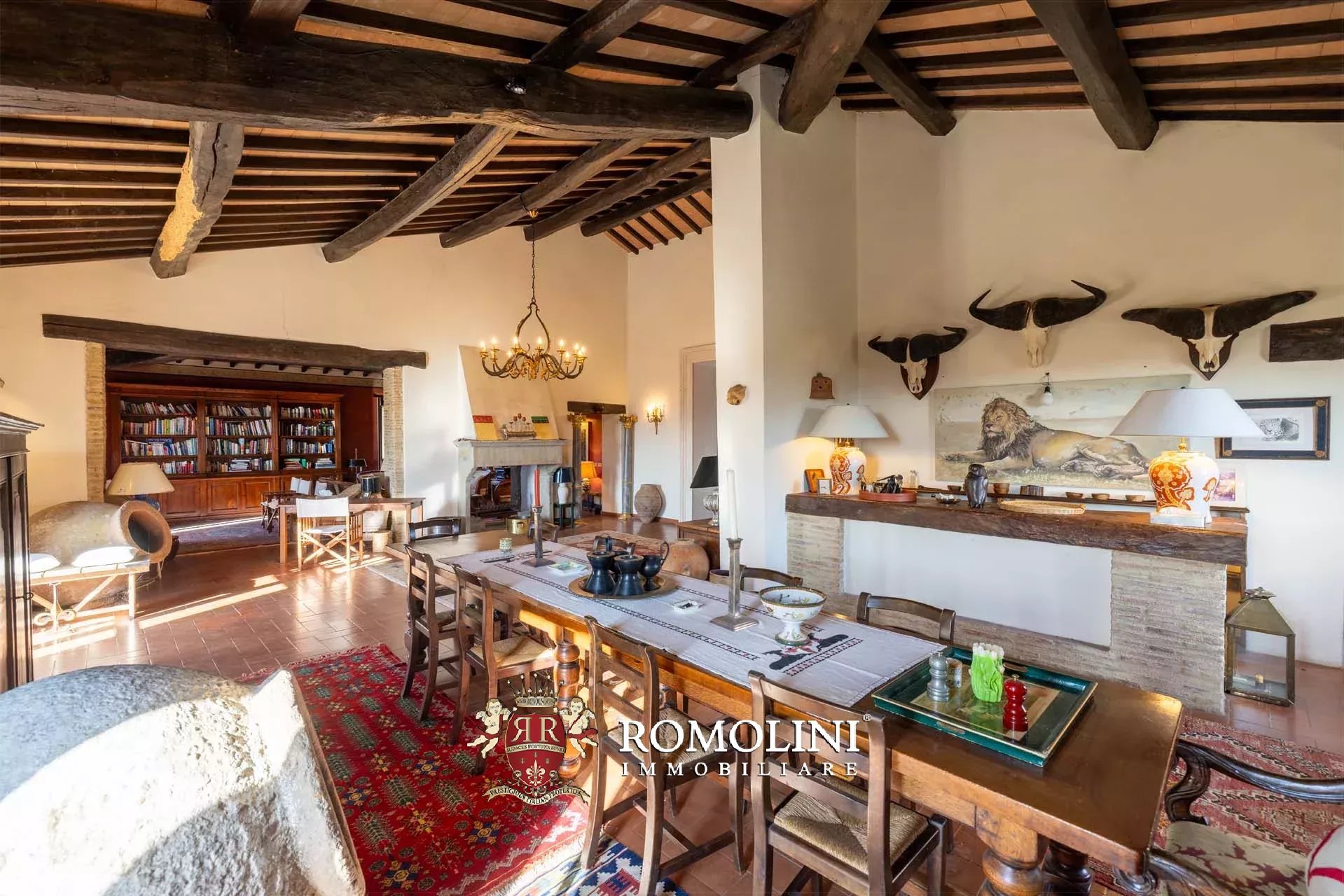 10 Bedroom Villa/Townhouse's Image 34