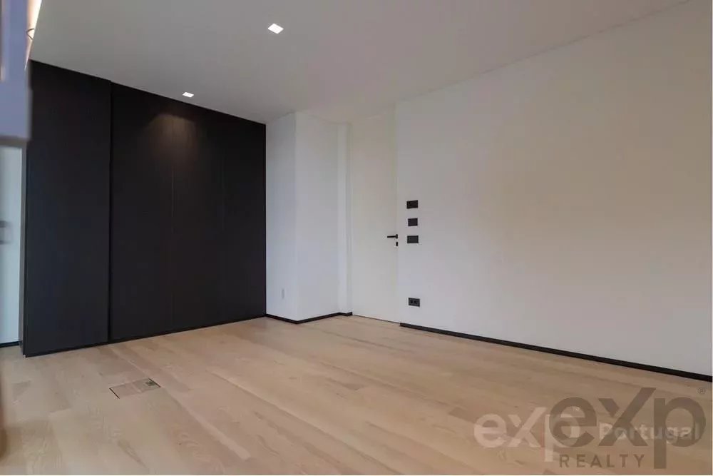 New detached house in an exclusive condominium of 4 luxurious units. 85506671 image 9