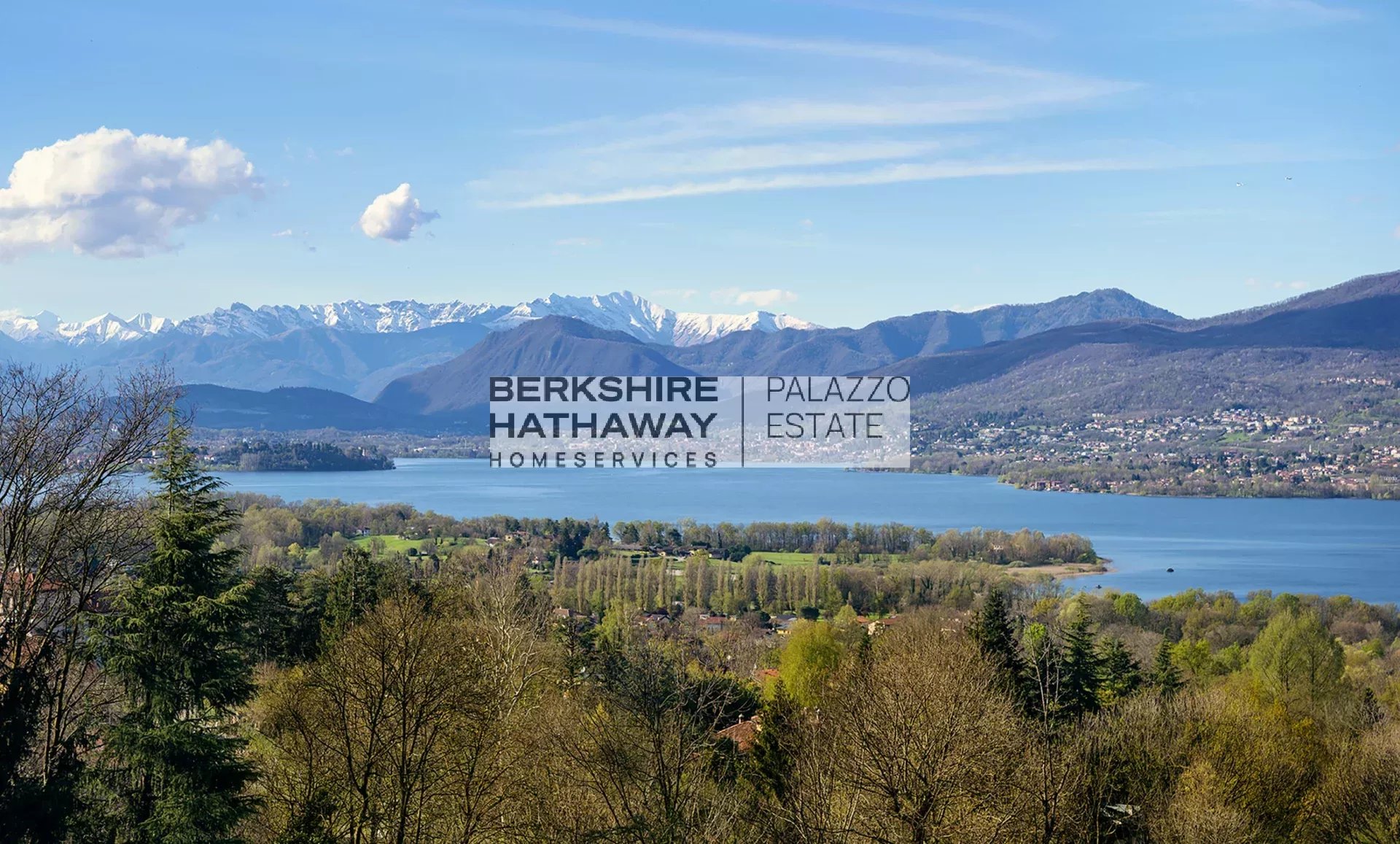Villa in Galliate Lombardo - view 1