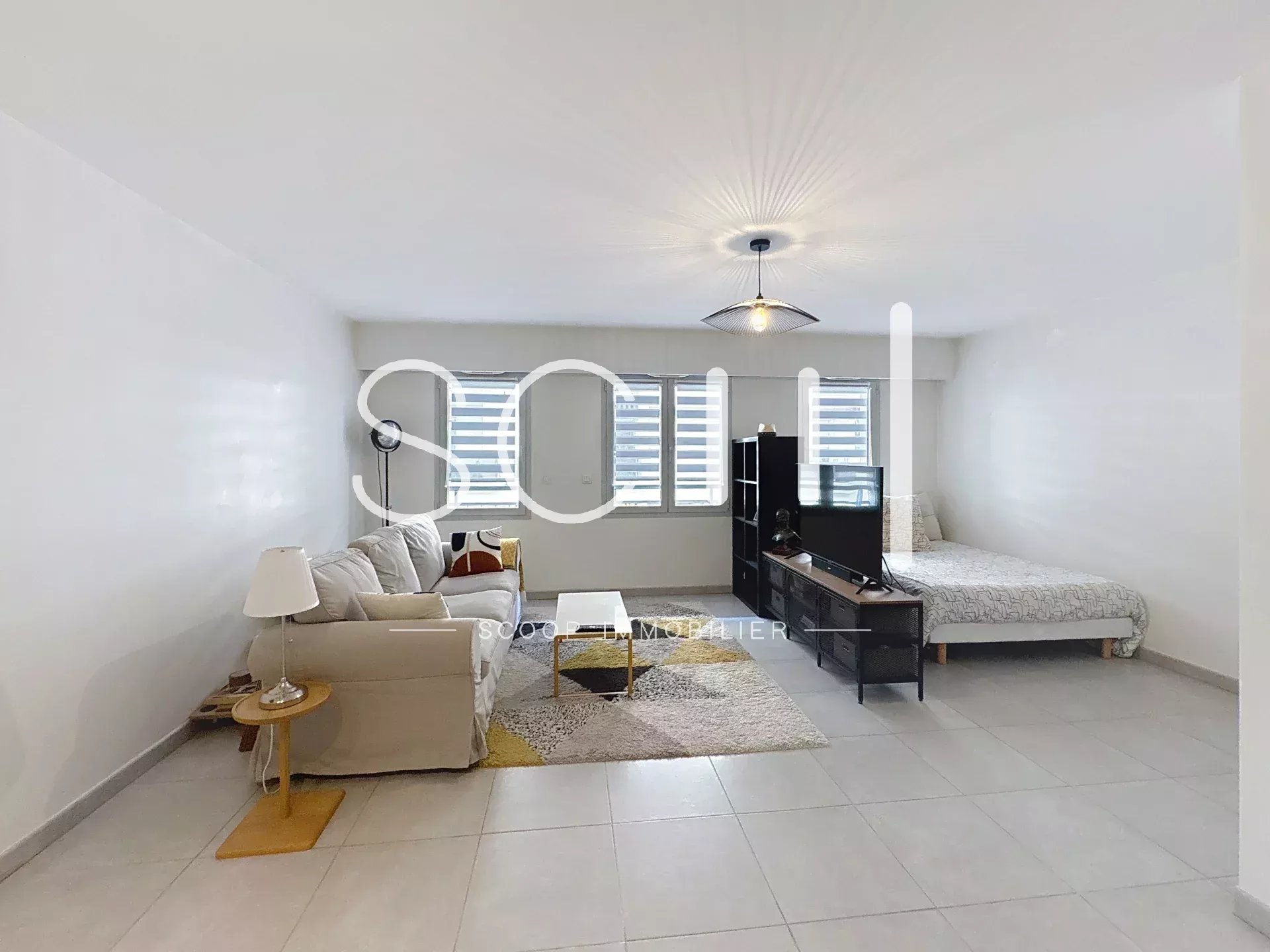 Agence immobilière de 