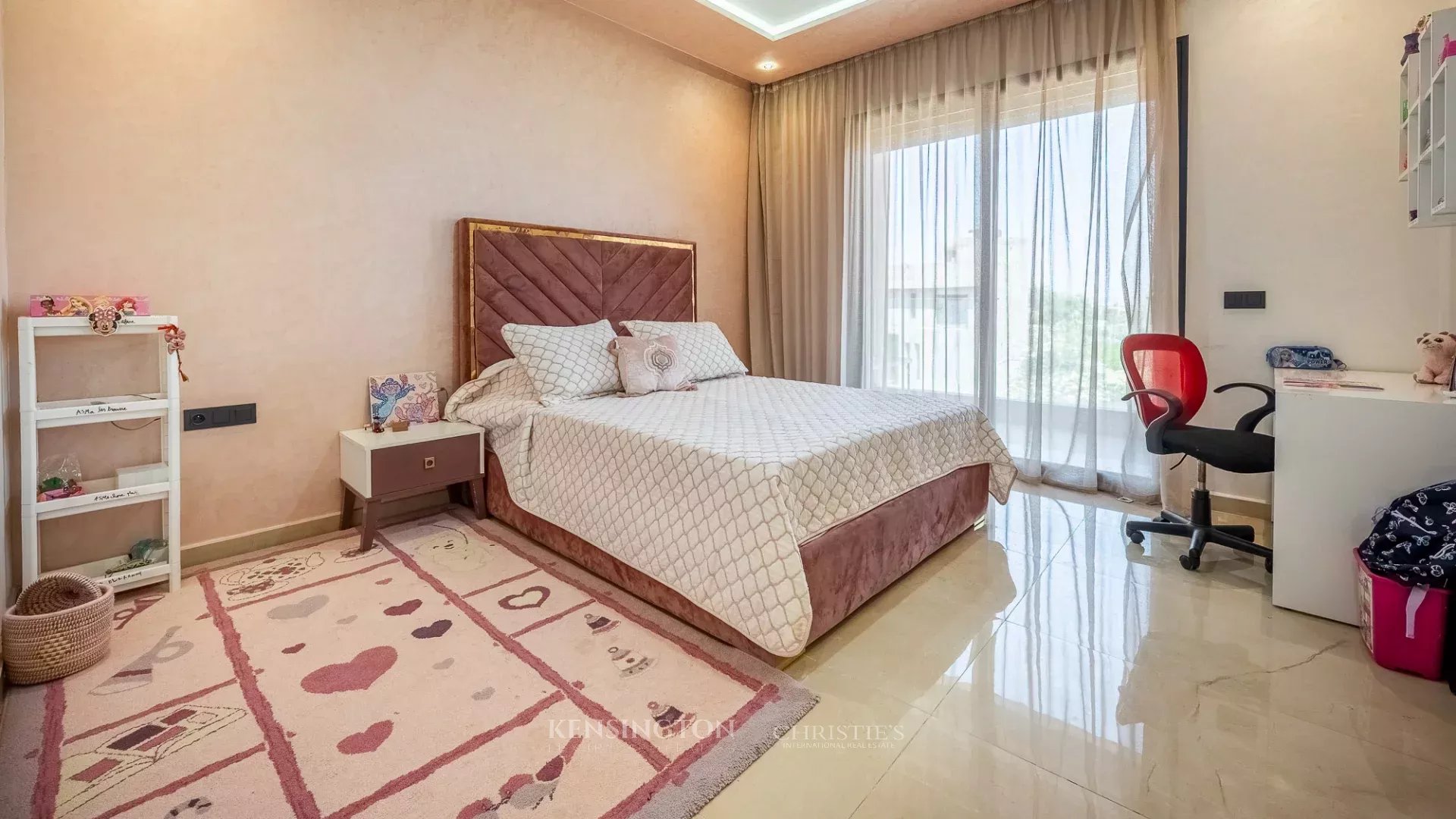 6 Bedroom Villa/Townhouse's Image 25