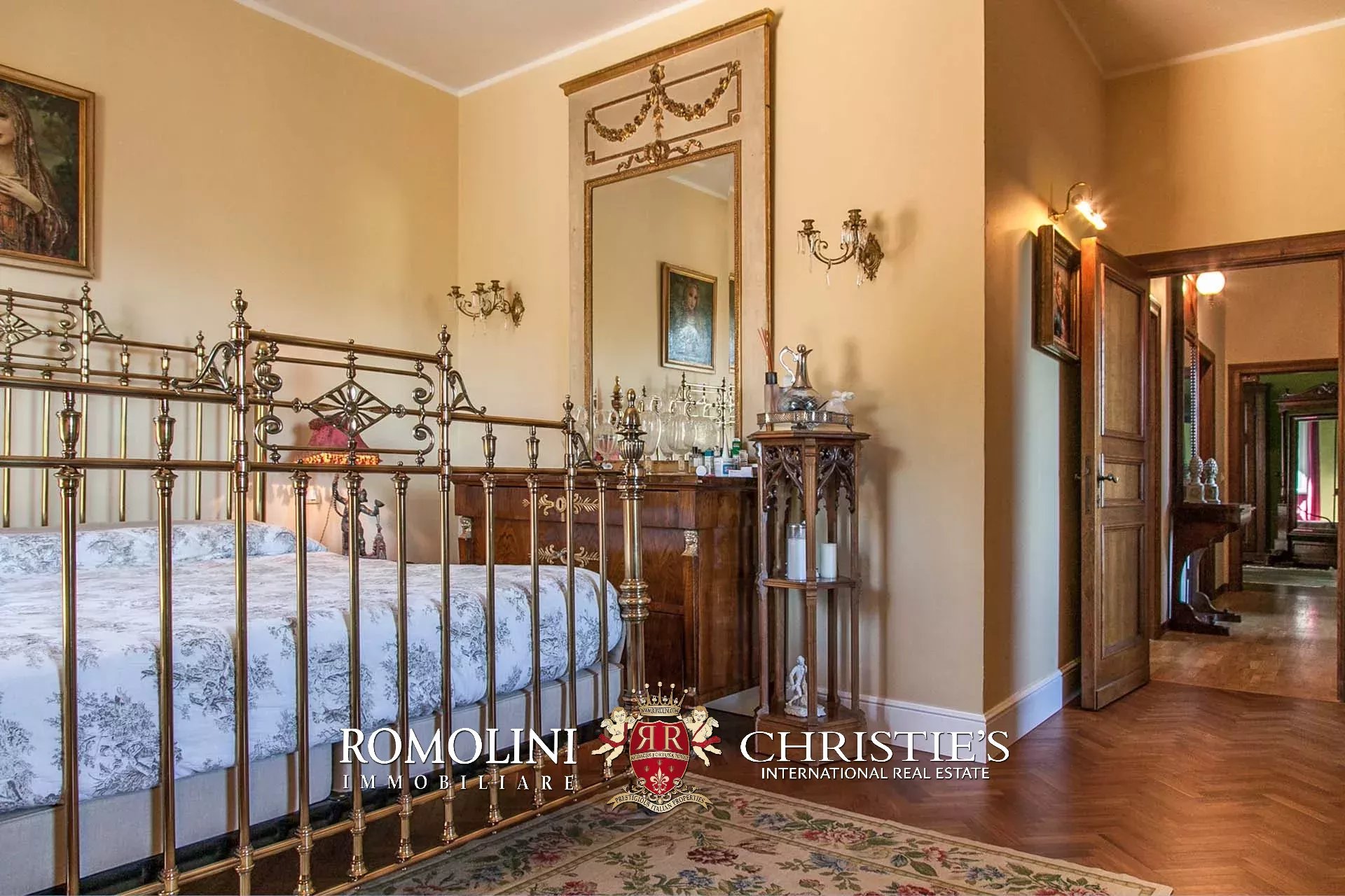 5 Bedroom Villa/Townhouse's Image 62