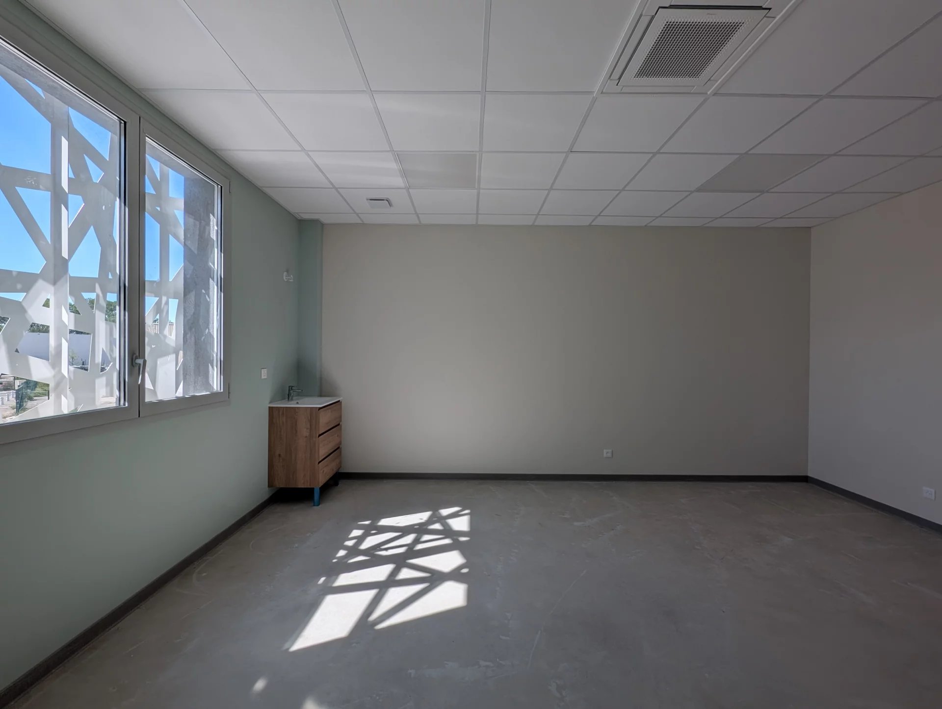 Locaux professionnels ST MARTIN DE CRAU - Photo 4