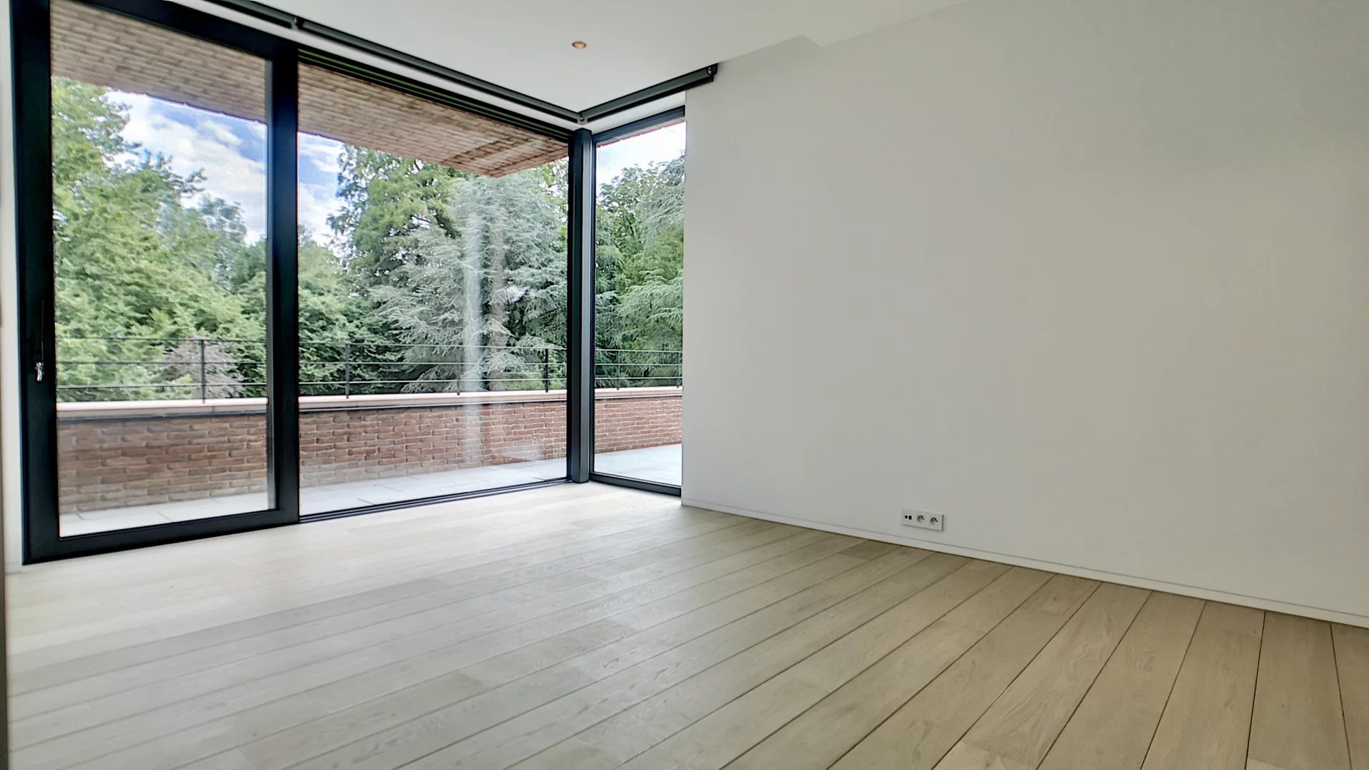 Observatoire Duplex 250m2 3CH 3SDB 2 Parkings