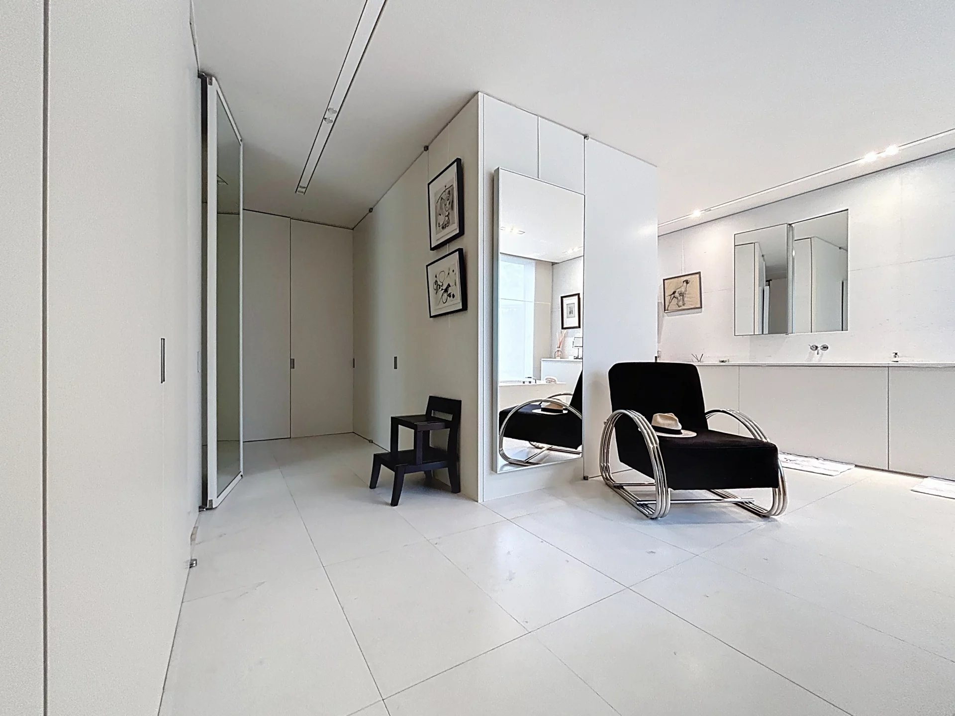 Ukkel- Observatorium- Penthouse 234m2- 2/3 slaapkamers - 150m2 terras.