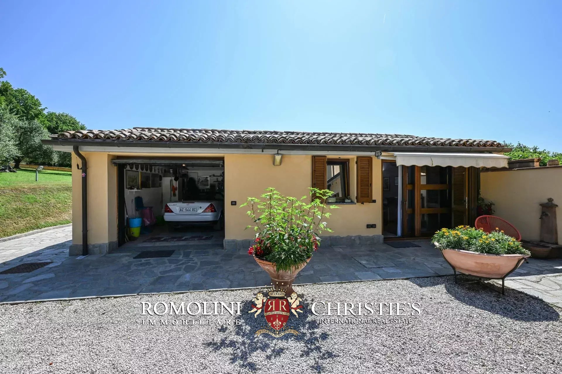 3 Bedroom Villa/Townhouse's Image 67
