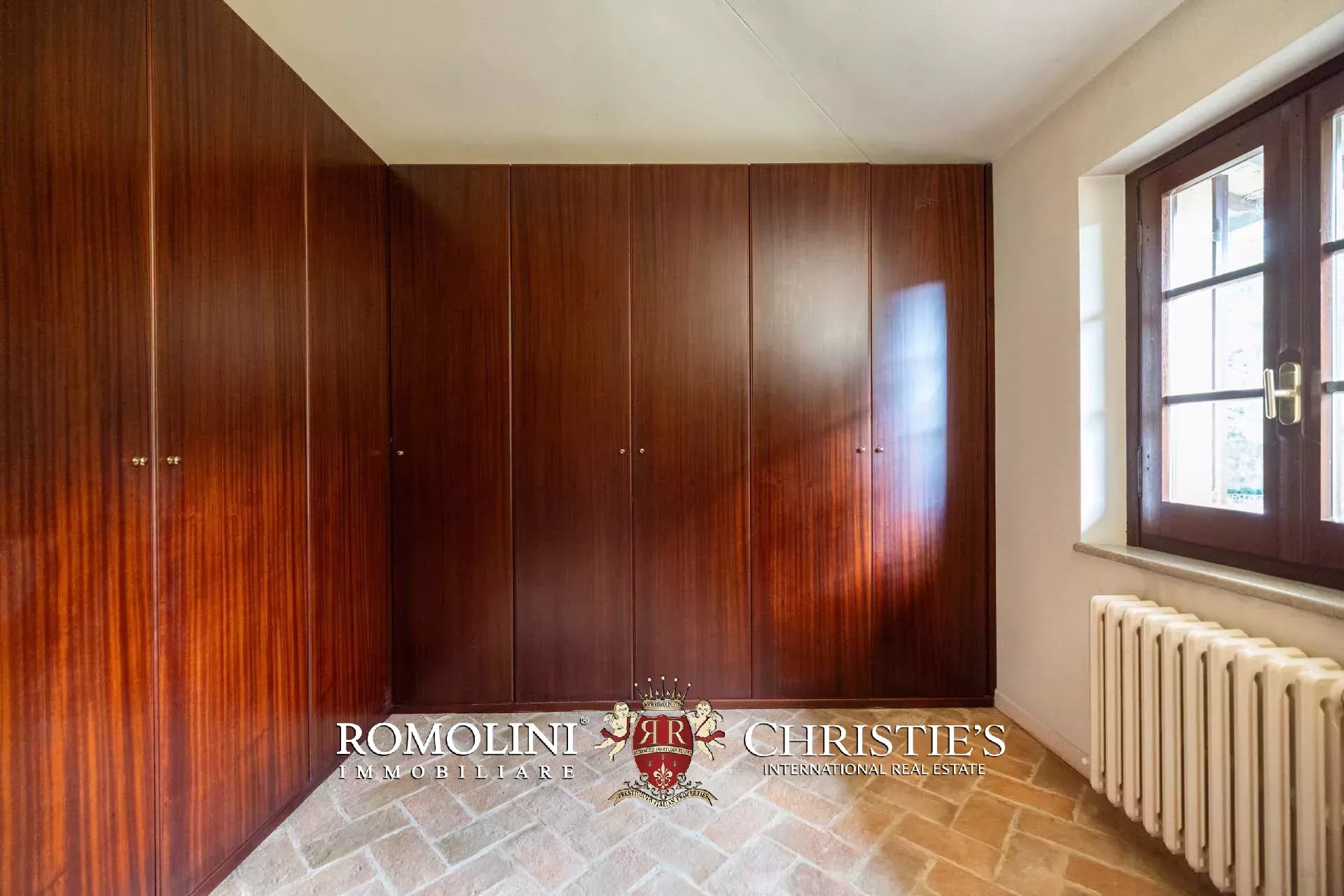 19 Bedroom Villa/Townhouse's Image 54
