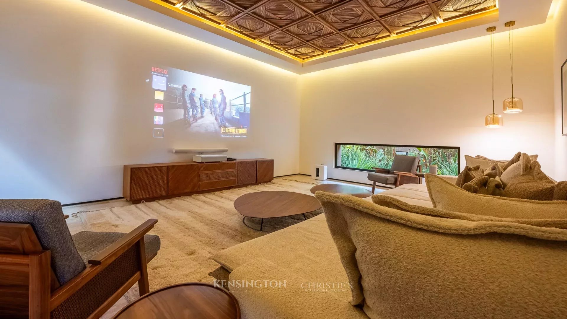 6 Bedroom Villa/Townhouse's Image 14