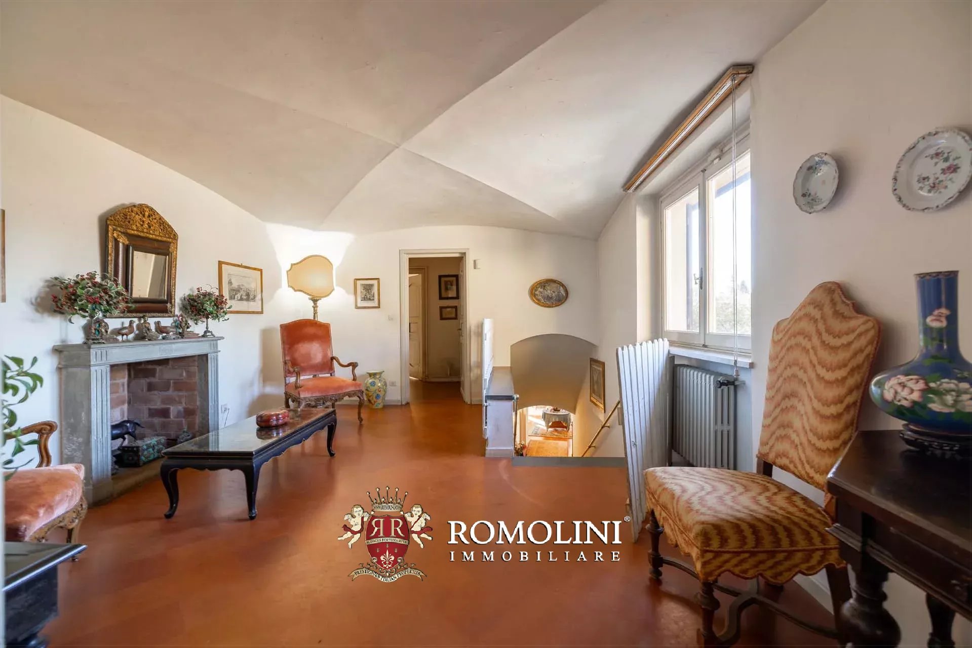 8 Bedroom Villa/Townhouse's Image 38
