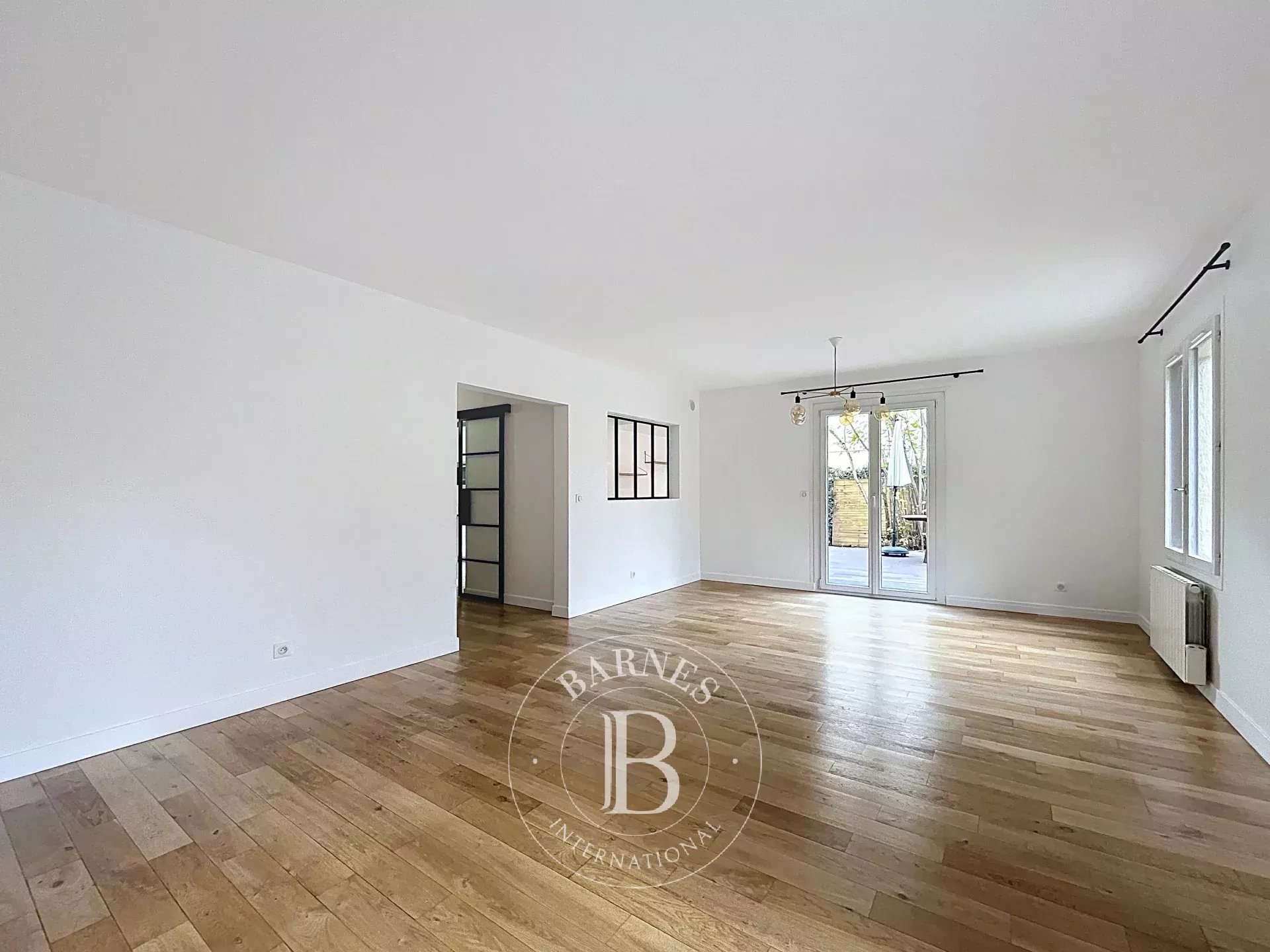 The BARNES rental department... - picture 3