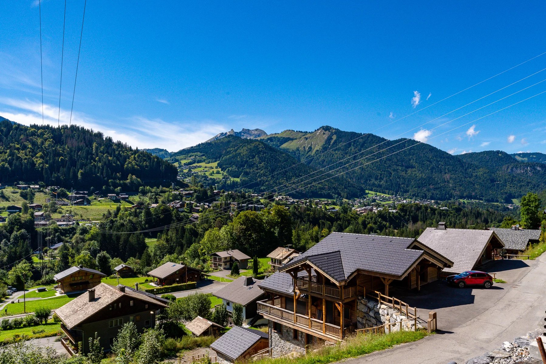 Photo of MONTRIOND - Luxury 5 bedroom new-build chalet in Montriond