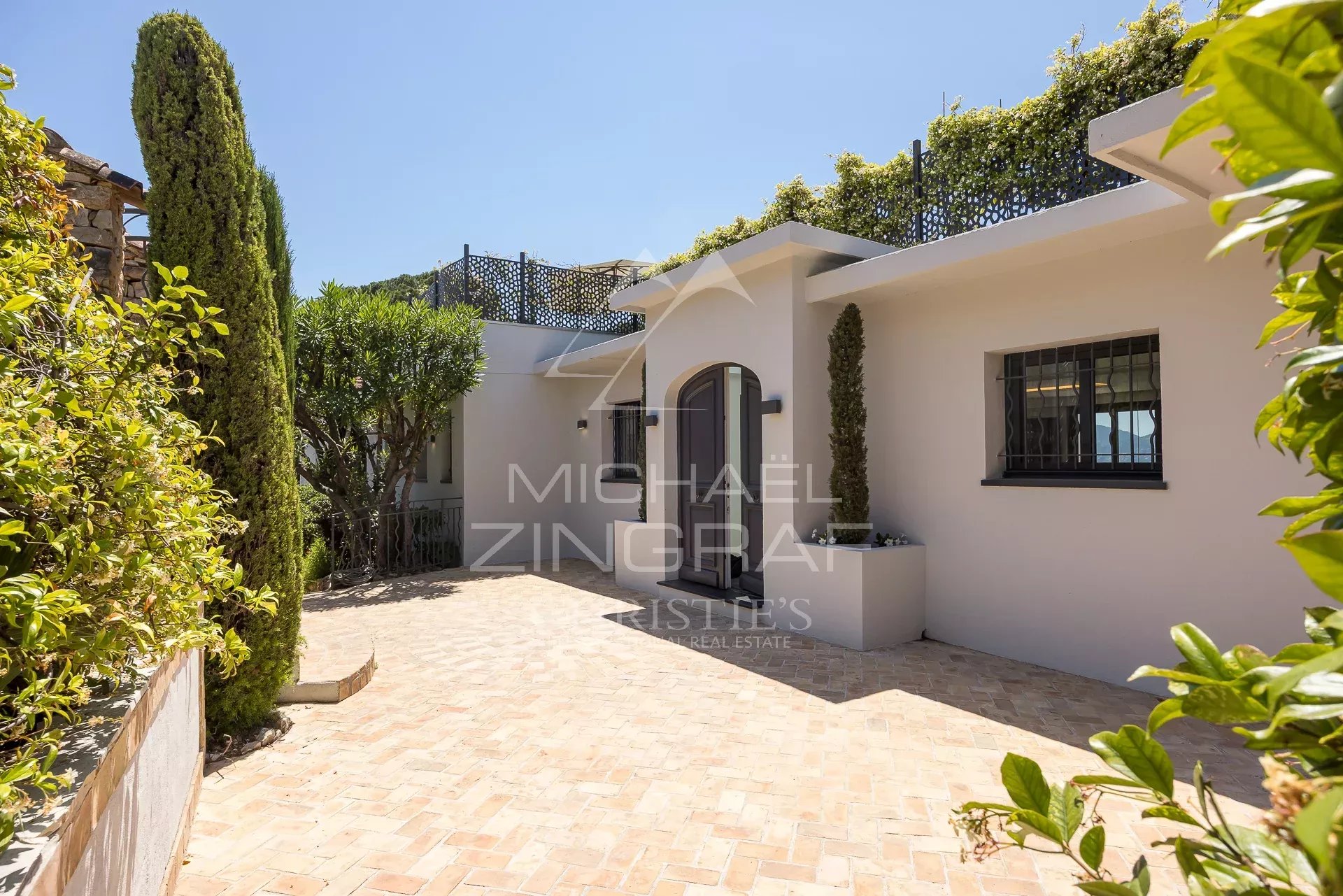 7 Bedroom Villa/Townhouse's Image 7