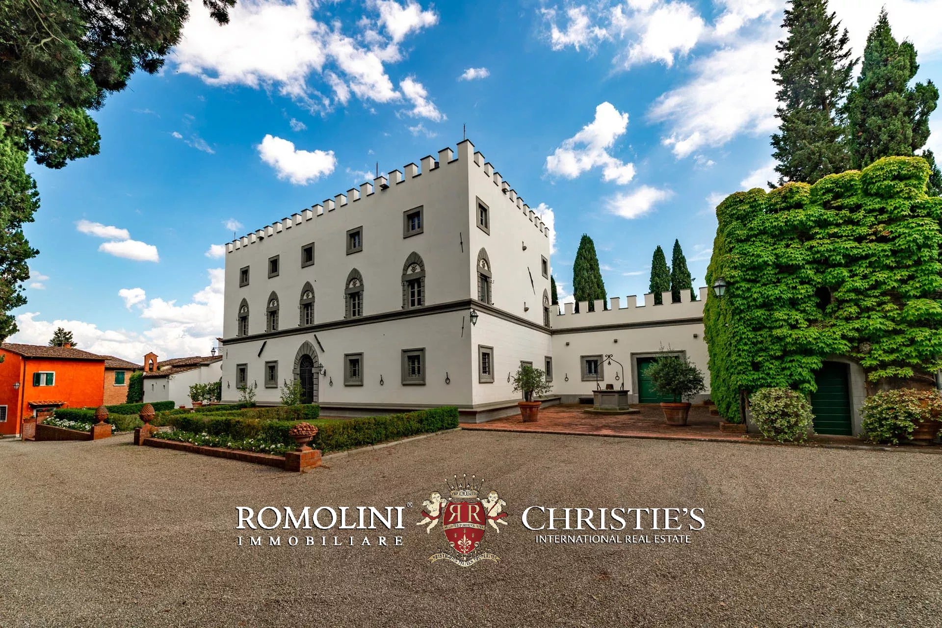 9 Bedroom Chateau's Image 17