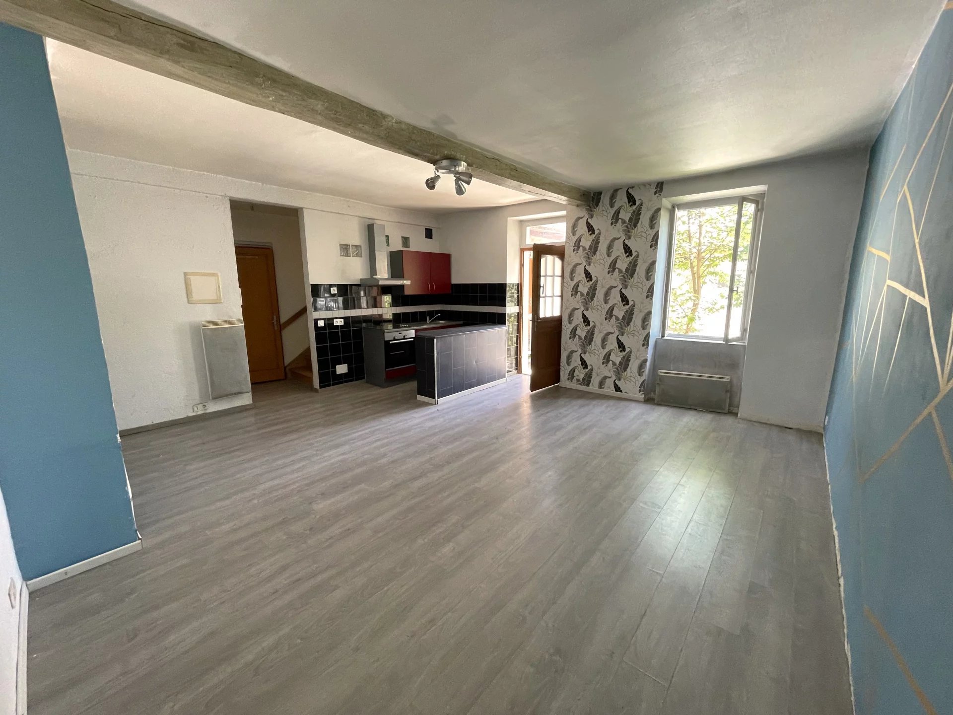 EXCLUSIVITÉ NAY CENTRE, A VENDRE Appartement en duplex 2 chambres avec balcon