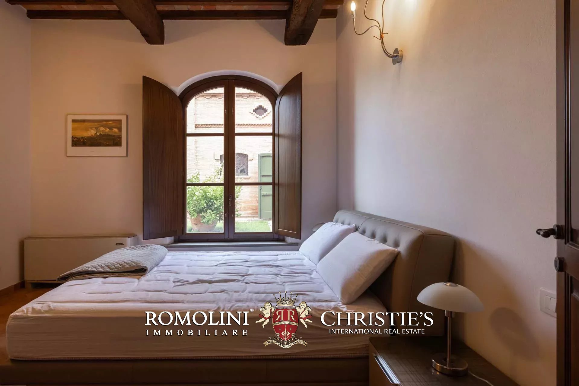 37 Bedroom Villa/Townhouse's Image 83