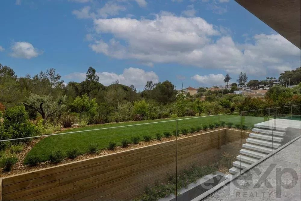 New detached house in an exclusive condominium of 4 luxurious units. 85506671 image 4