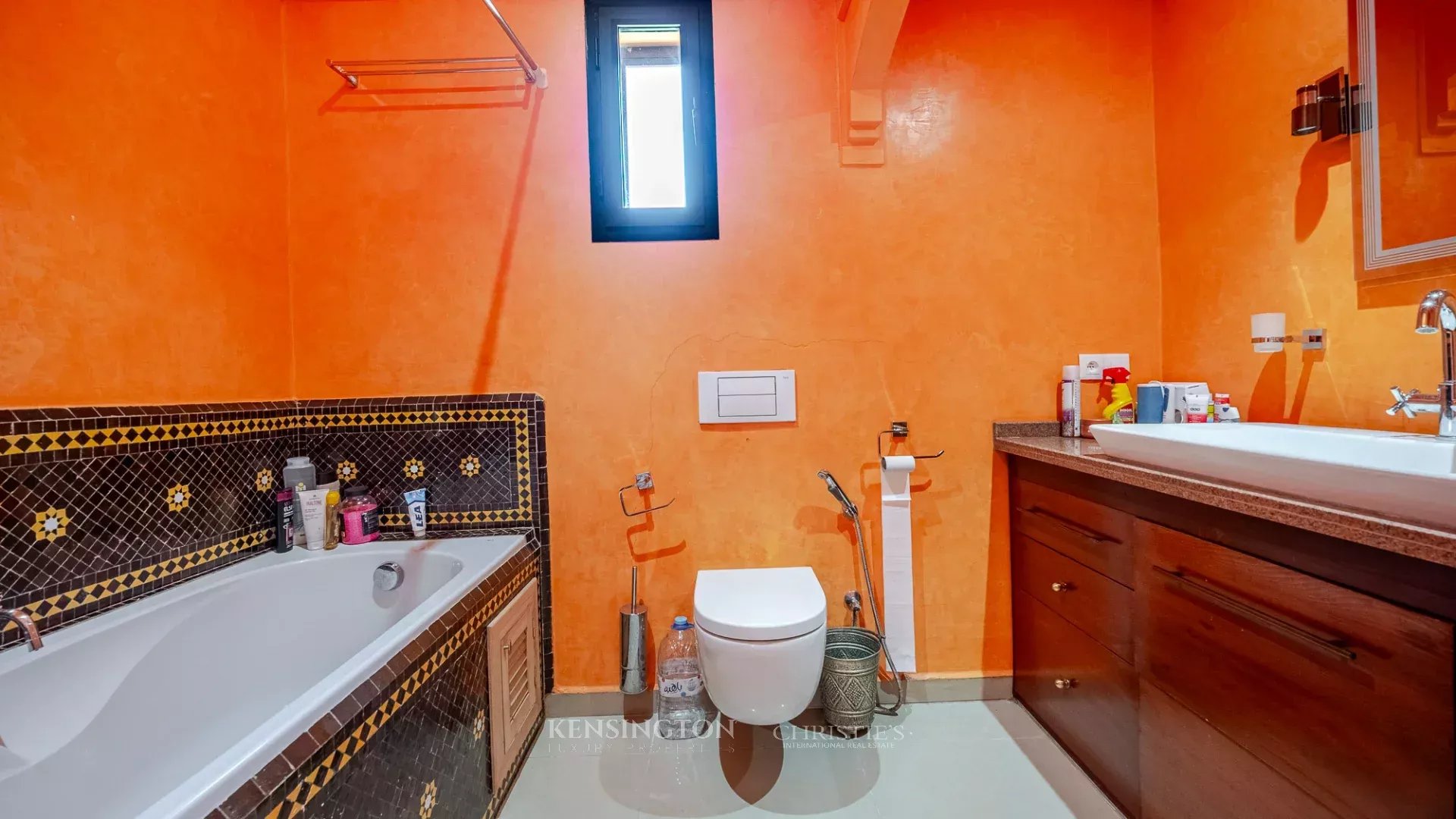11 Bedroom Villa/Townhouse's Image 39