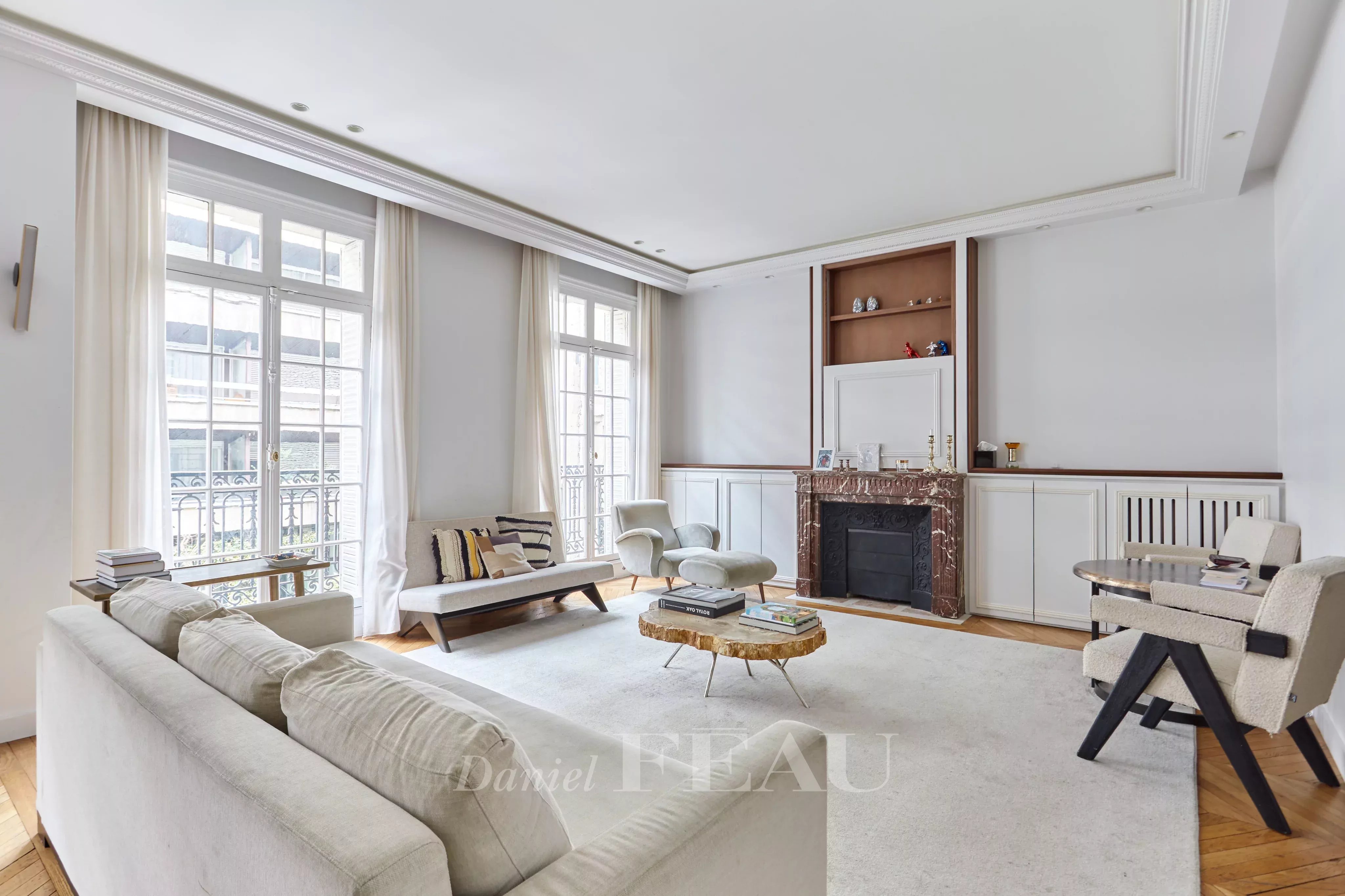 Paris 17th District – A renovated 3-bed apartment