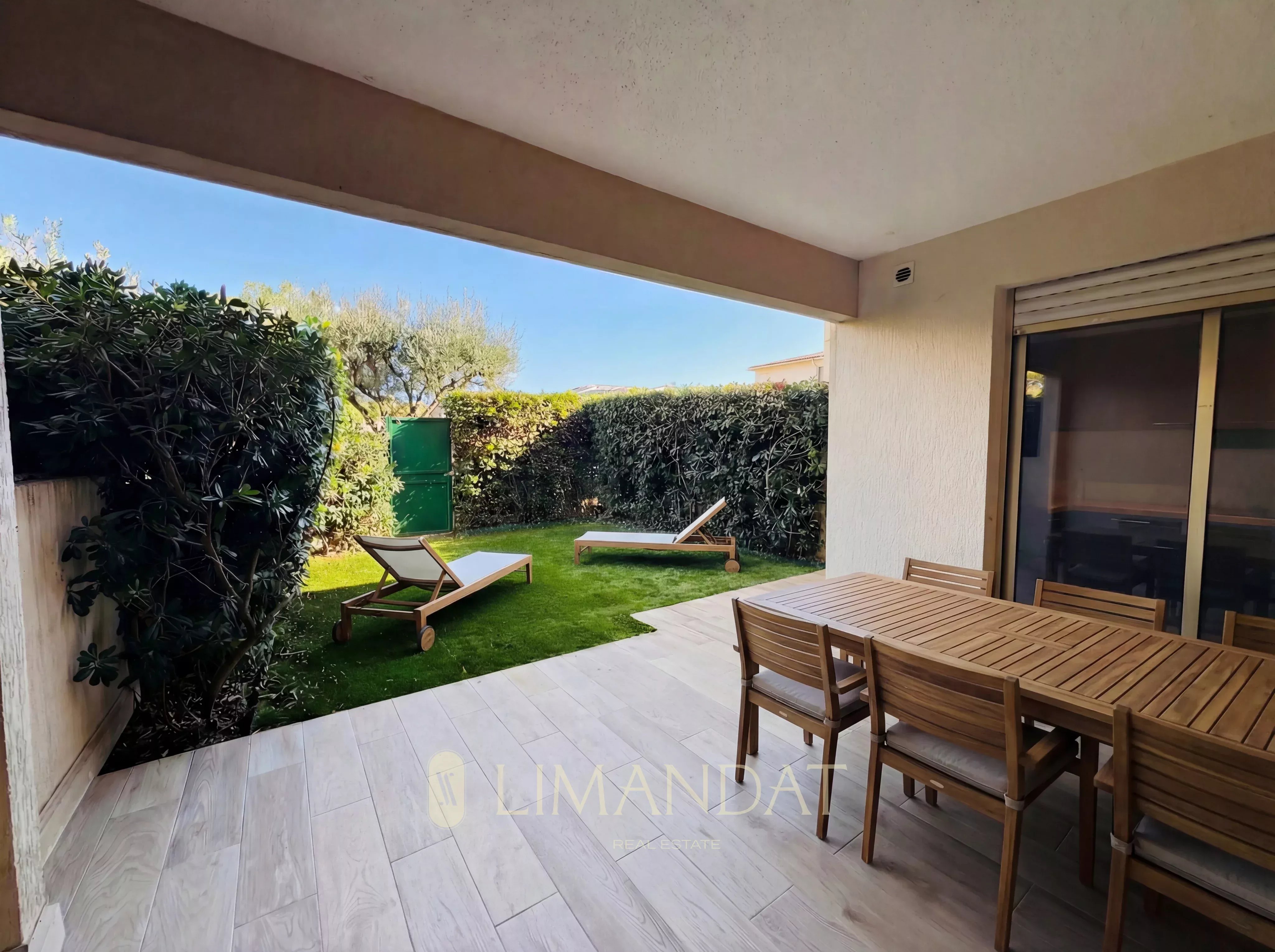 Exclusivité – Antibes, 2 chambres, piscine & tennis