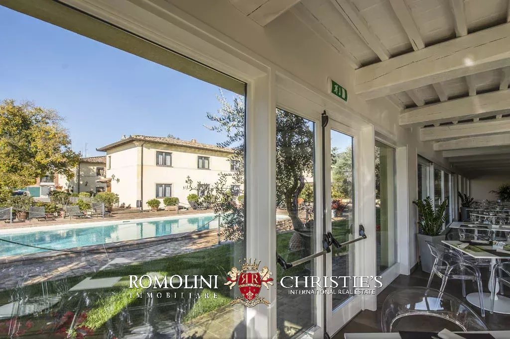 52 Bedroom Villa/Townhouse's Image 8
