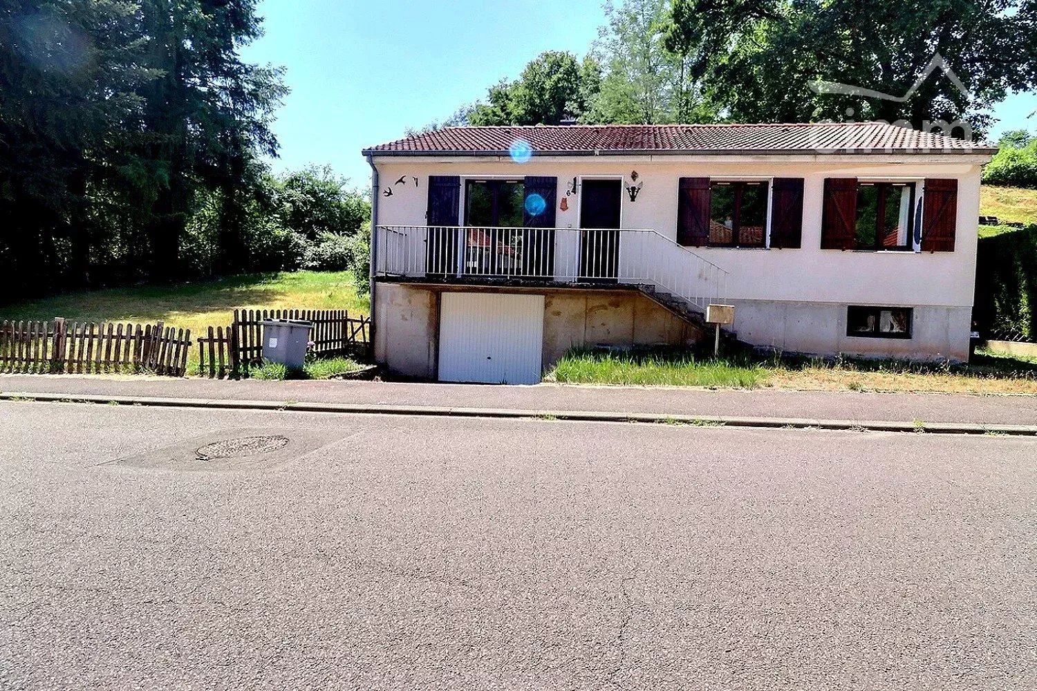 Agence immobilière de 