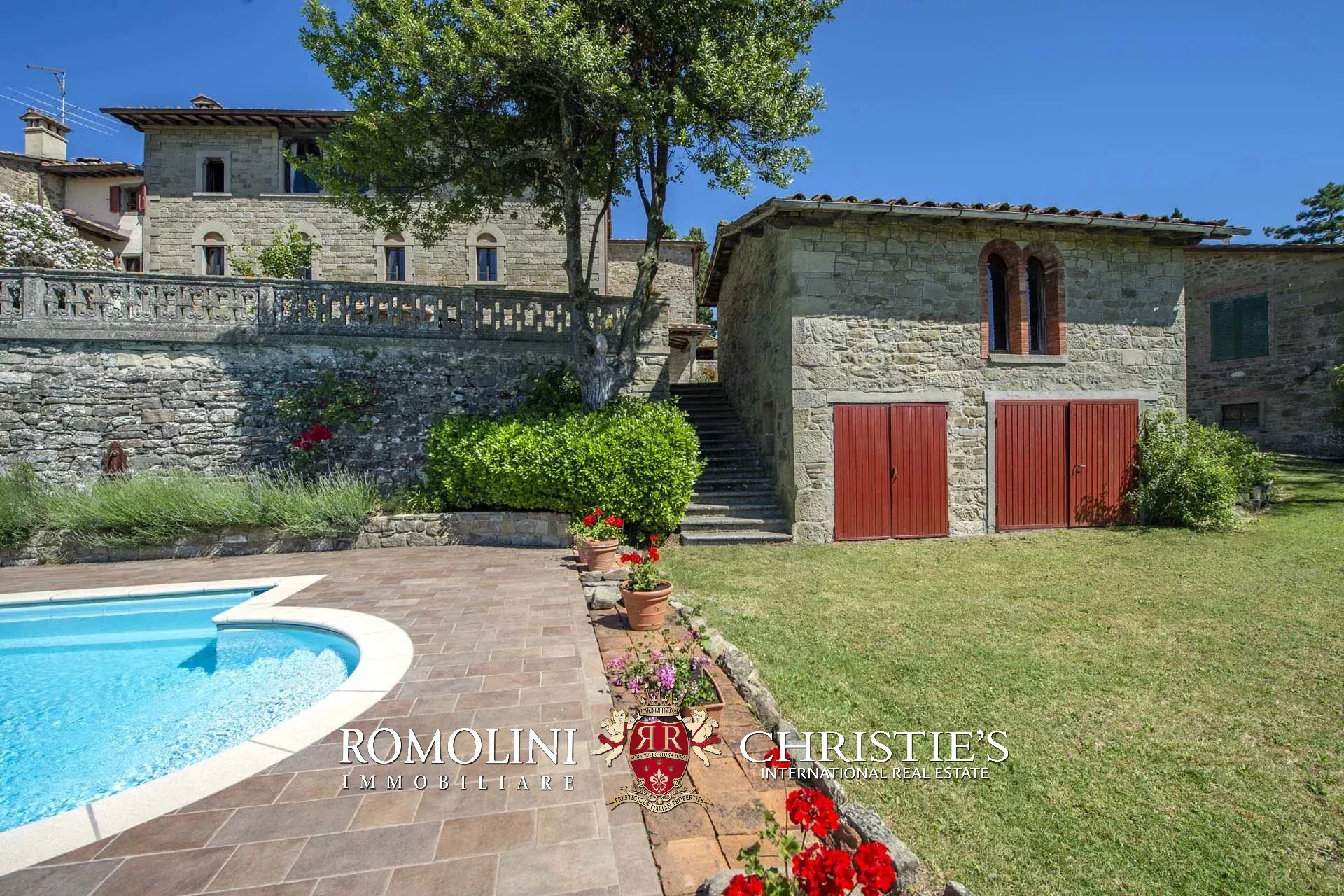 10 Bedroom Villa/Townhouse's Image 28