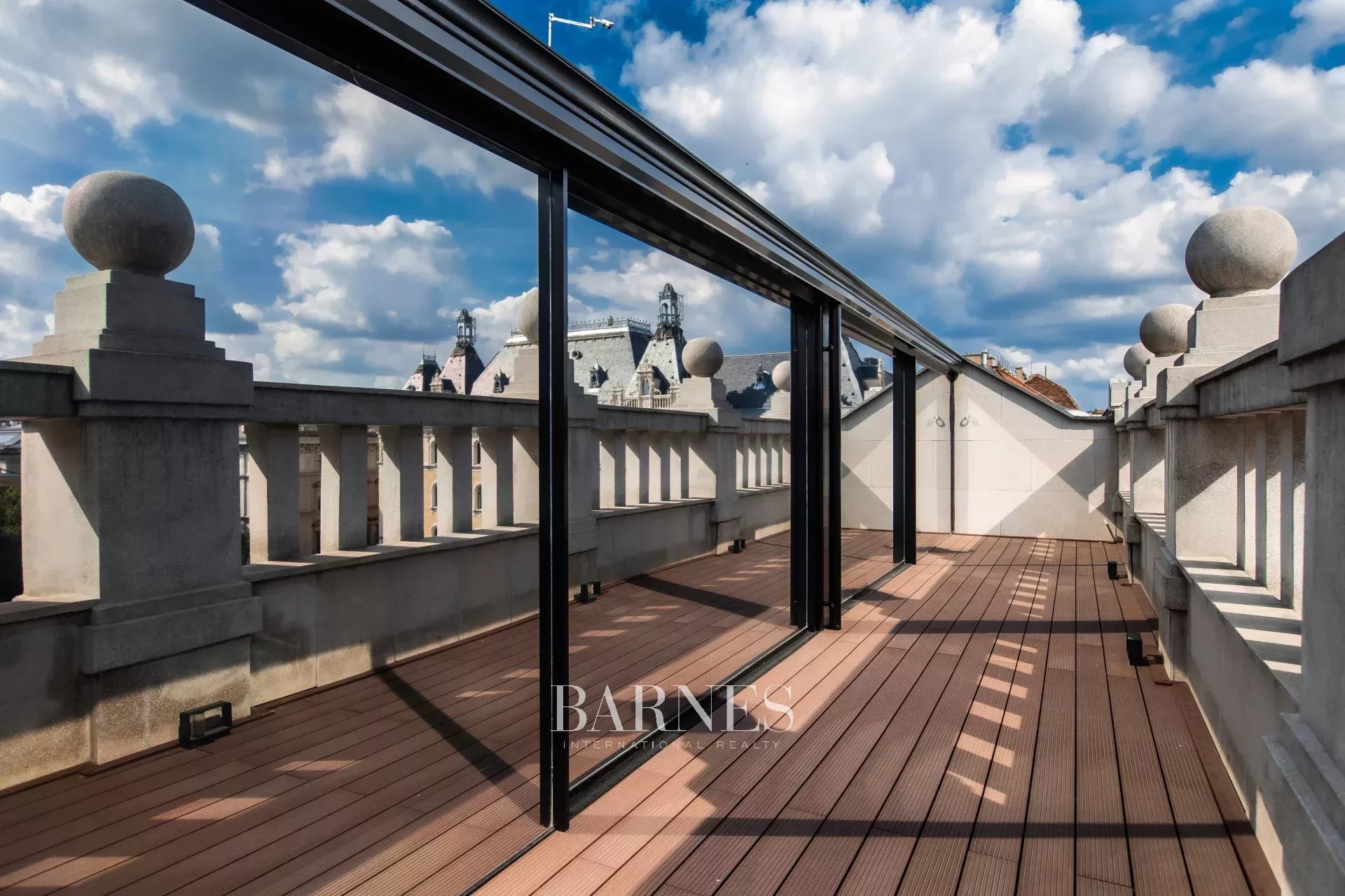 Penthouse Budapest VI. kerülete - picture 30