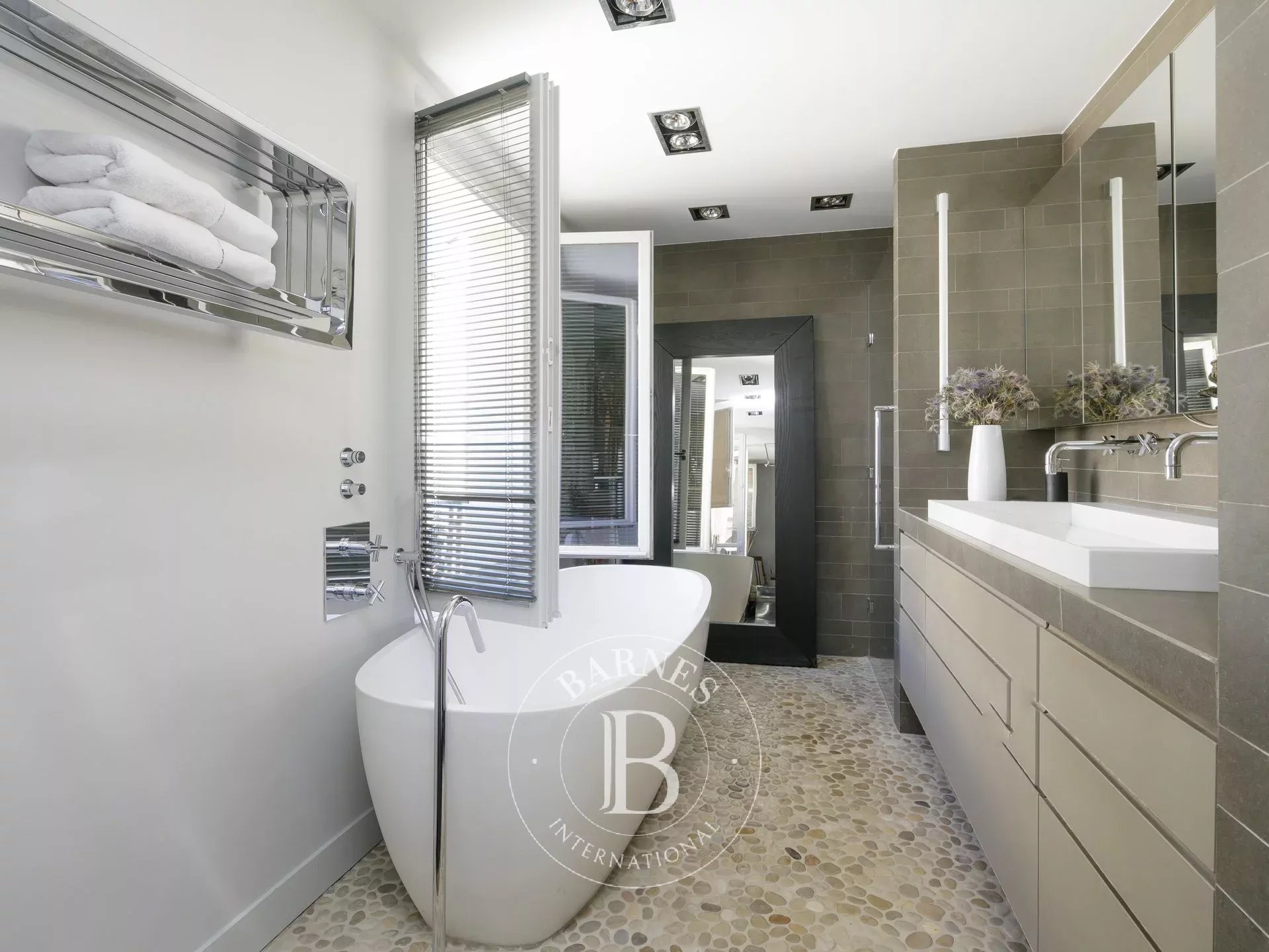 Daire Paris 8ème - picture 8