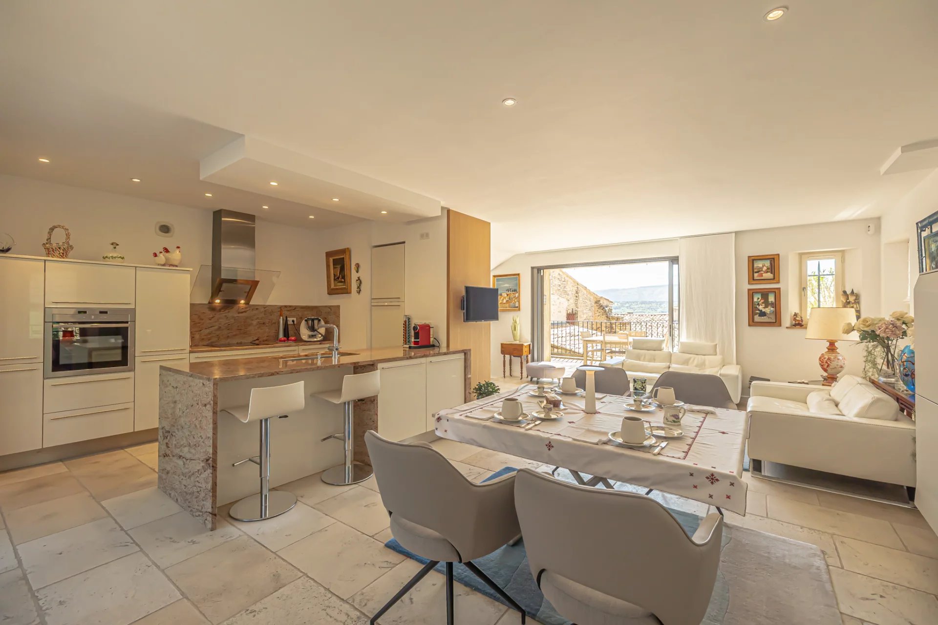 Sale Village house Goult