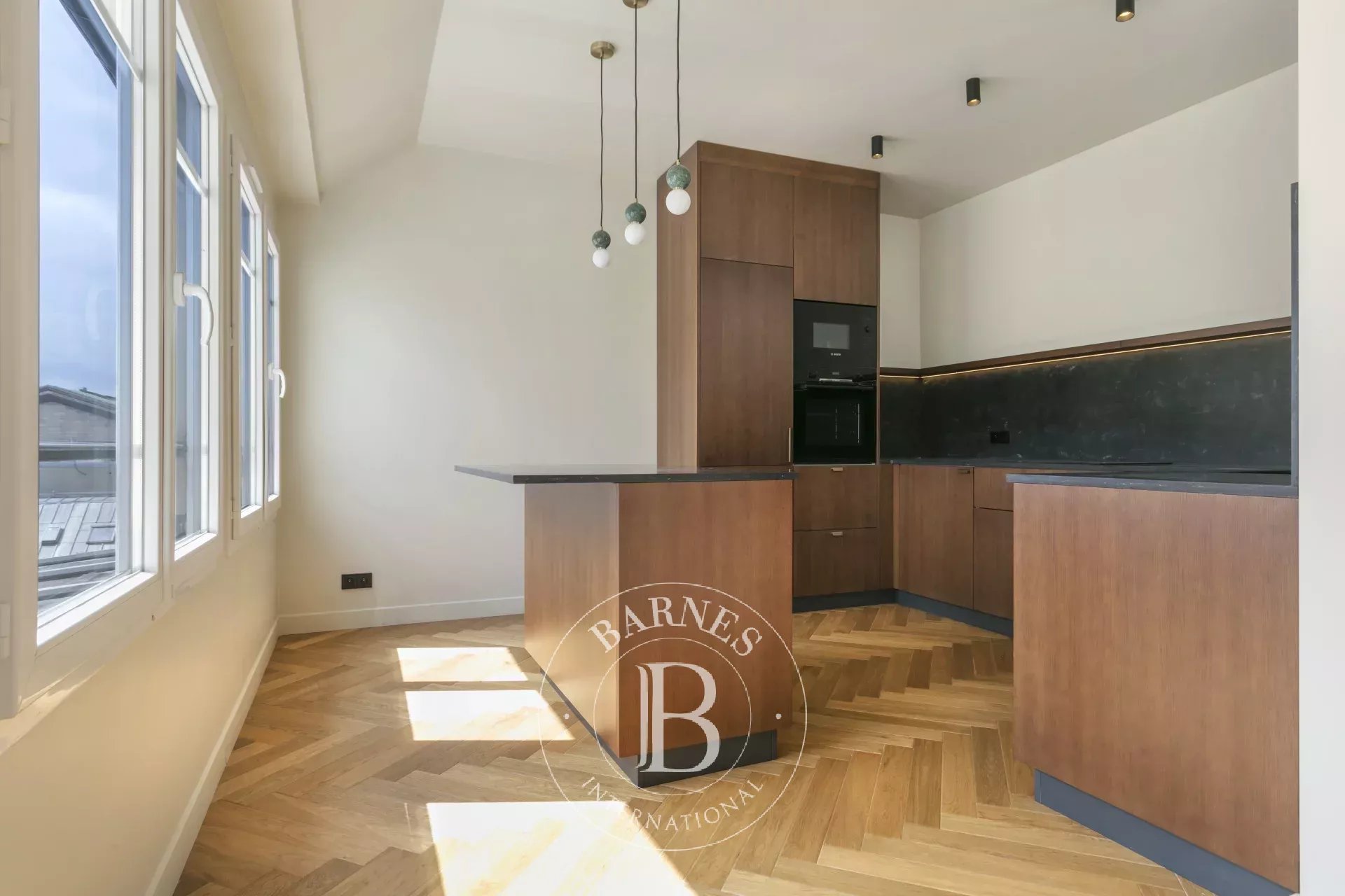 Paris  - Apartment 4 Bedrooms - picture 8