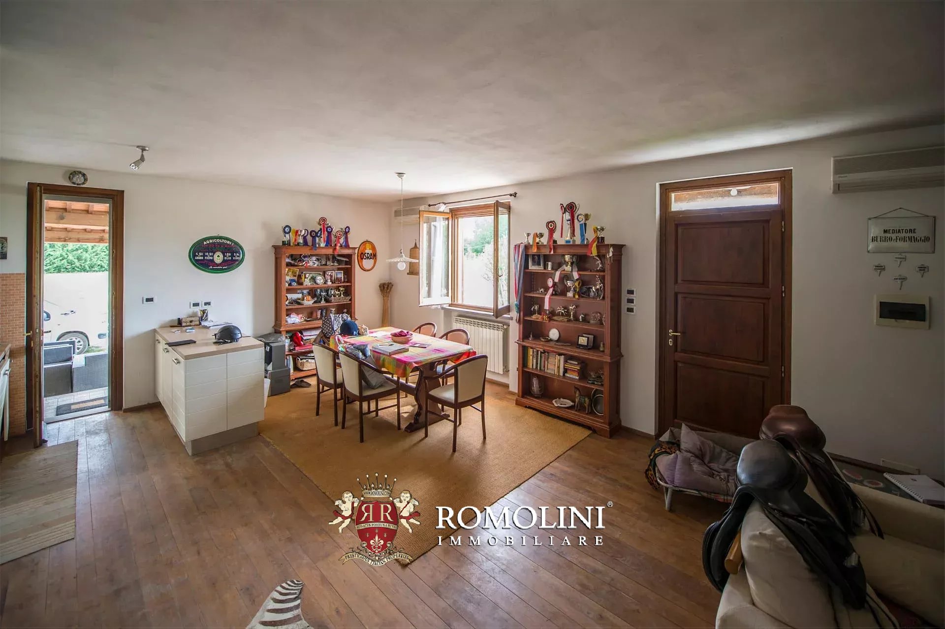 5 Bedroom Villa/Townhouse's Image 35