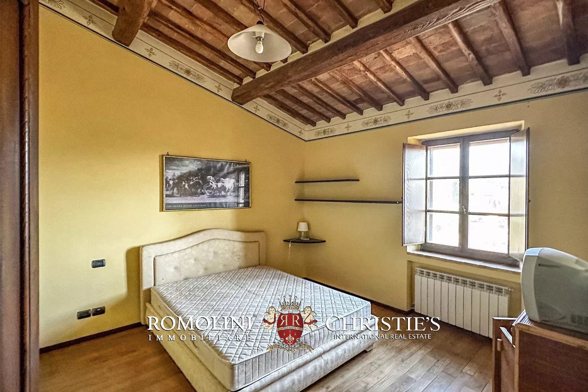 8 Bedroom Vineyard's Image 50