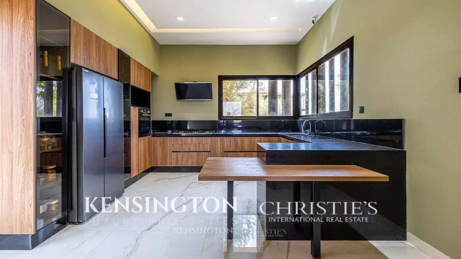 4 Bedroom Villa/Townhouse's Image 25