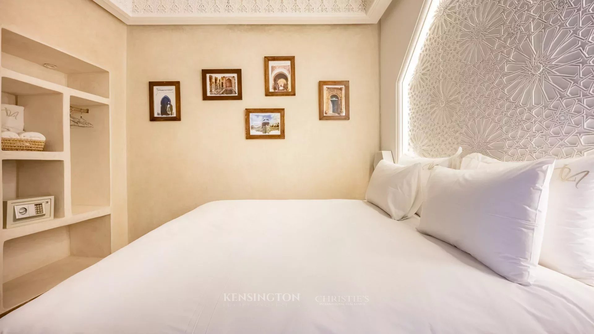 8 Bedroom Villa/Townhouse's Image 29