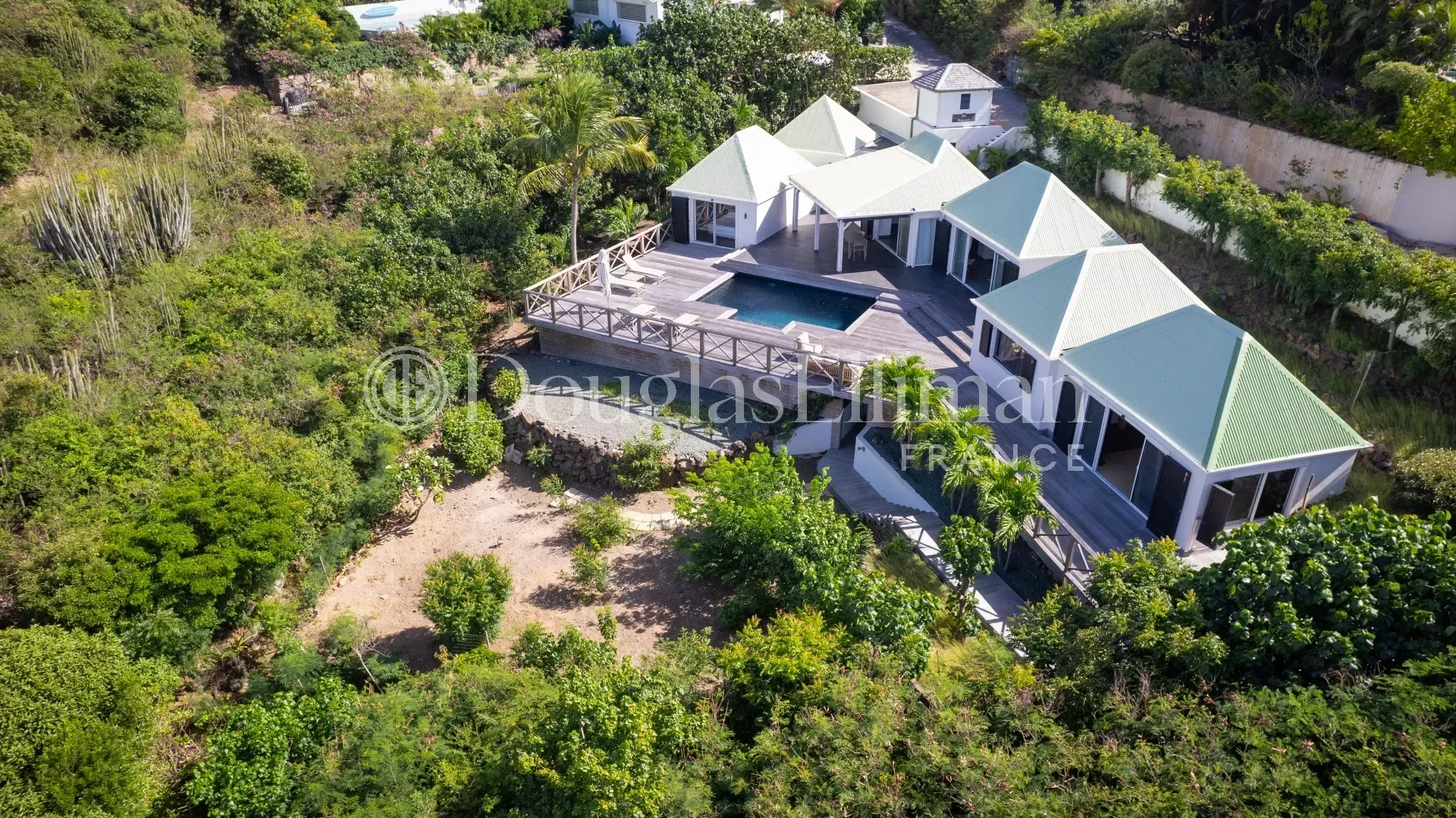 SAINT-BARTH – Propriété à Petit Cul de Sac avec vue mer - Image nᵒ2