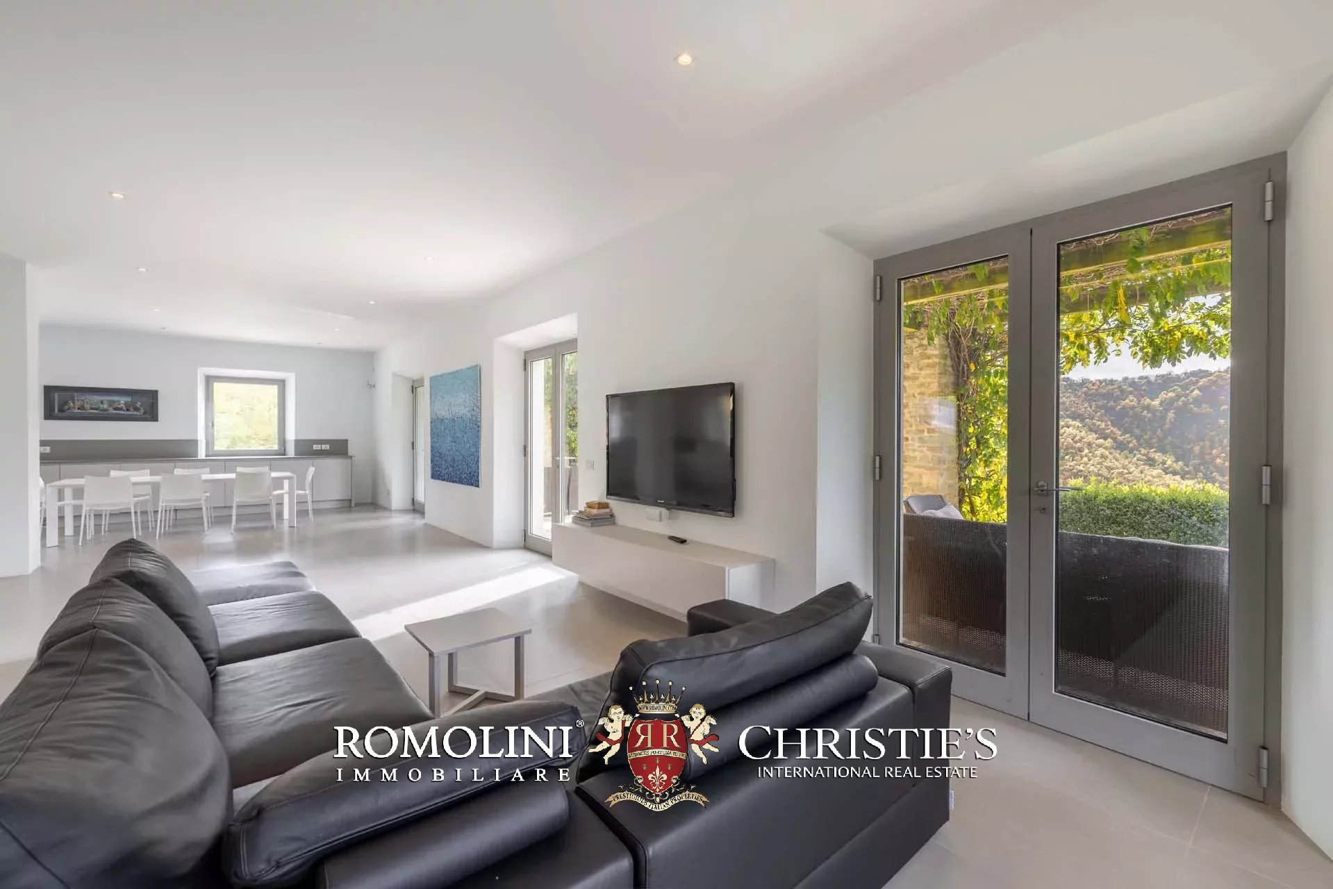 7 Bedroom Villa/Townhouse's Image 104