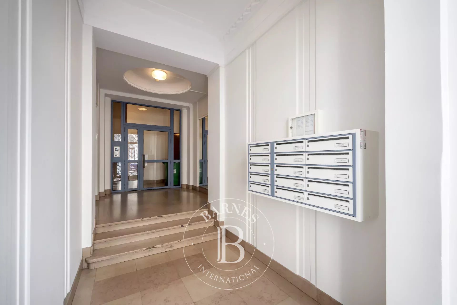 Daire Paris 4ème - picture 10