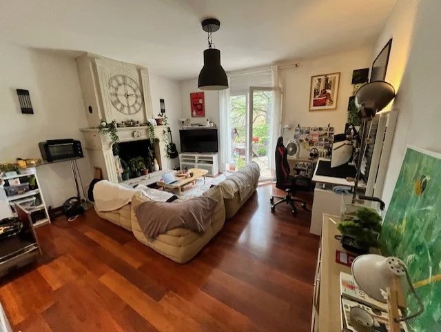 Tholonet: appartement T2 avec terrasse dans un cadre verdoyant