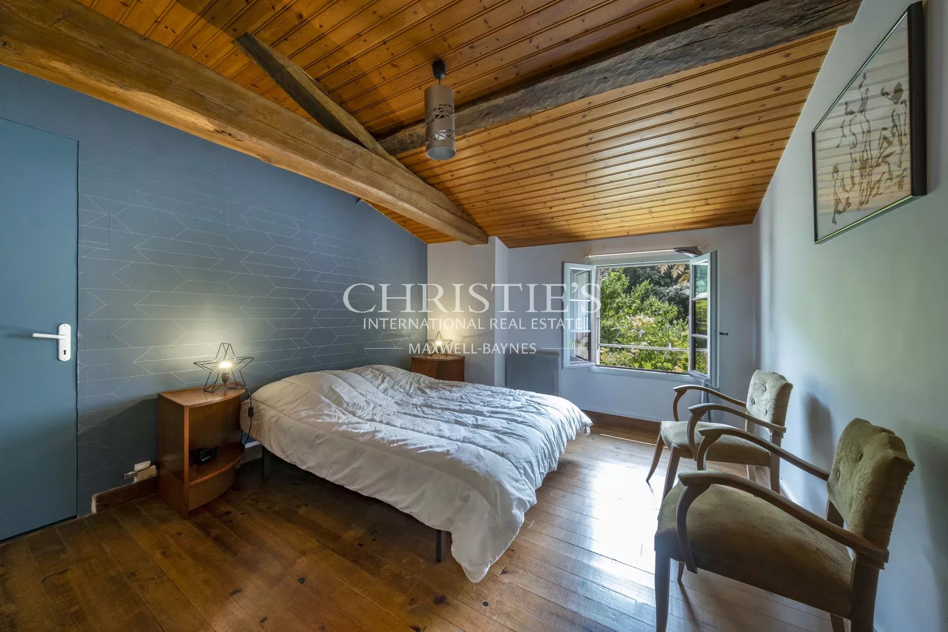 9 Bedroom Villa/Townhouse's Image 19