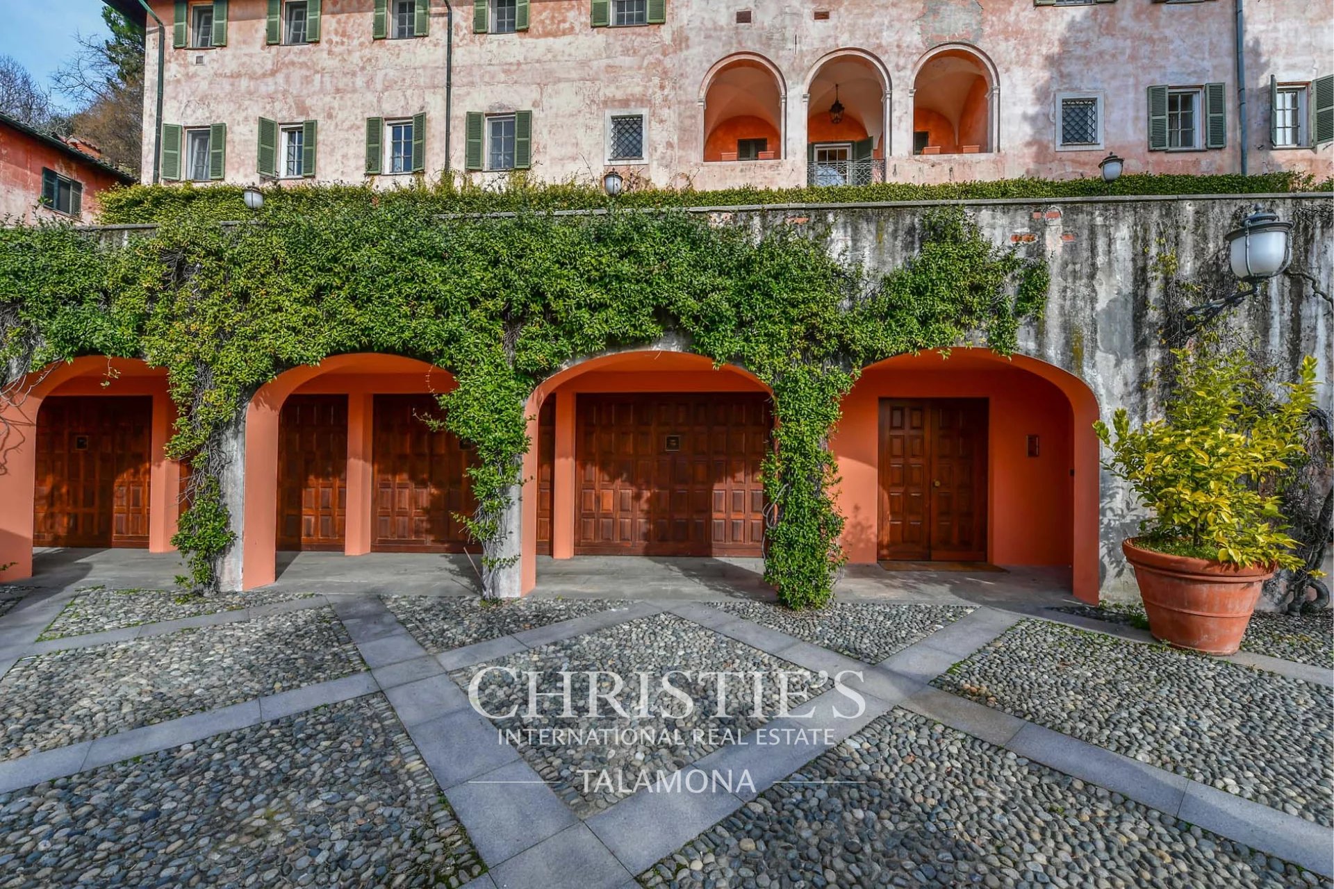 Villa/Townhouse's Image 6