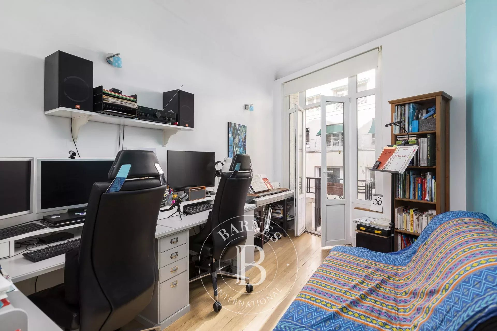 Daire Paris 8ème - picture 12