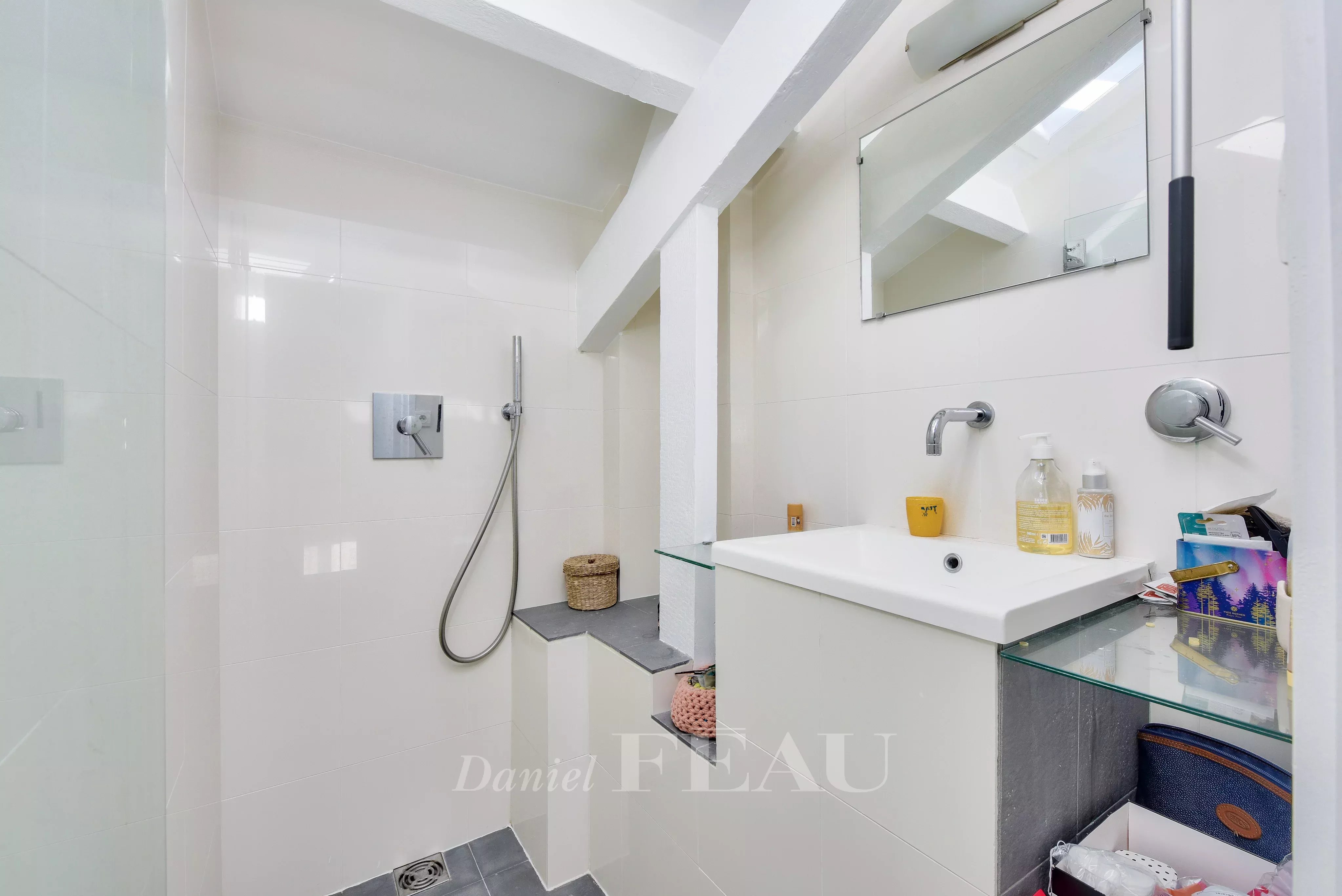 Sale Apartment Paris 15th