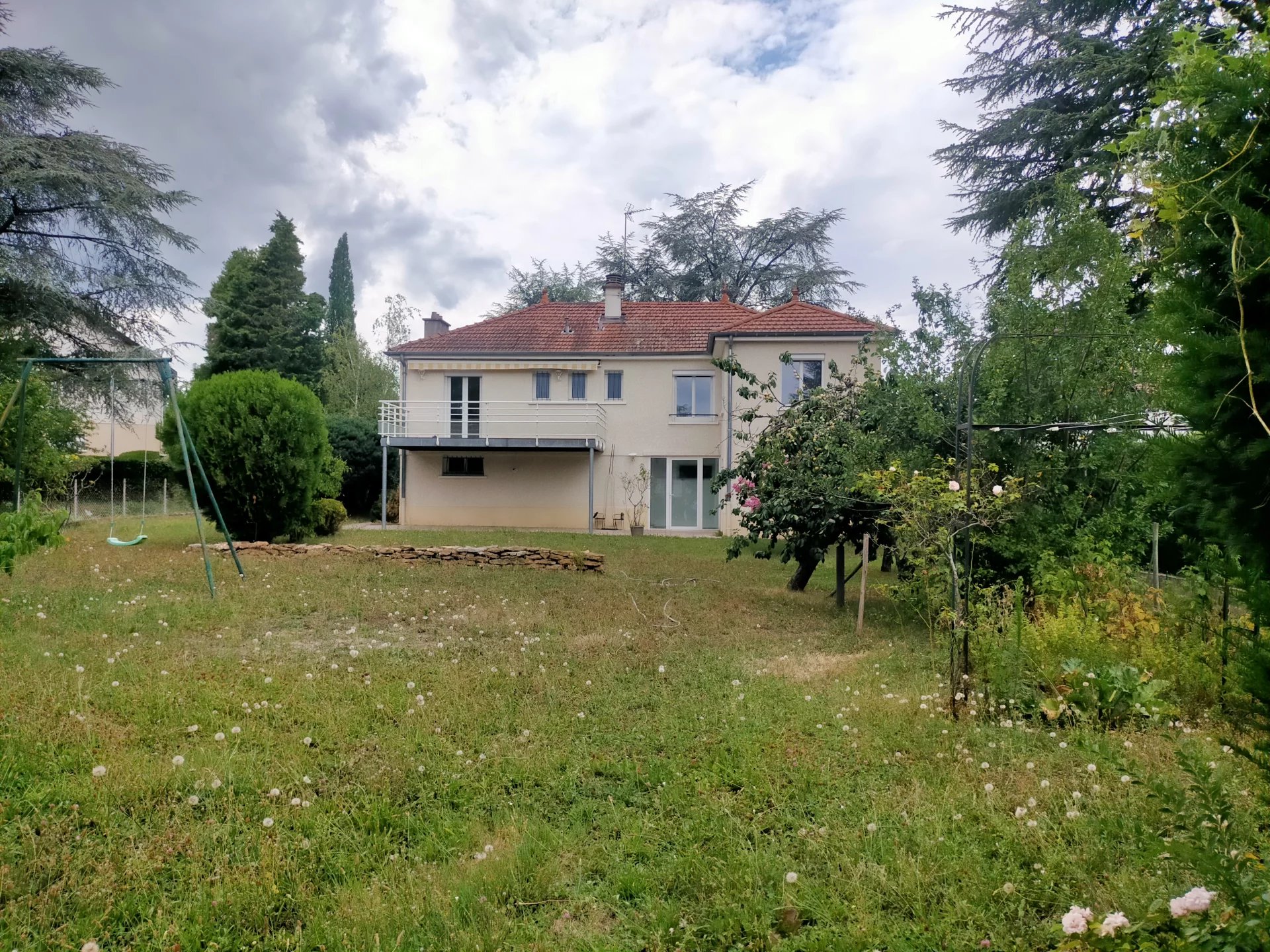 83124740 Location Francheville