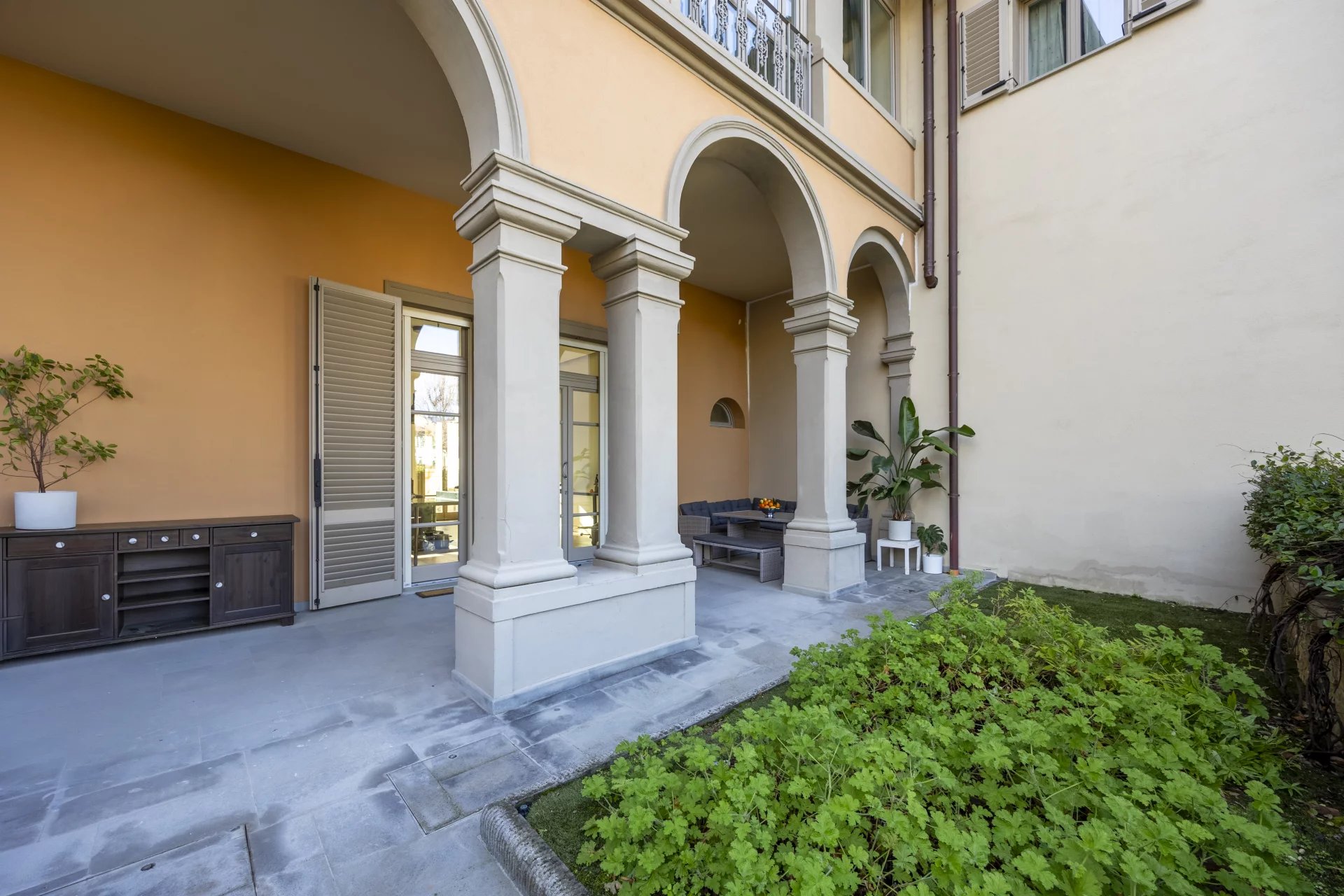 Villa in a Prestigious Renovated Complex