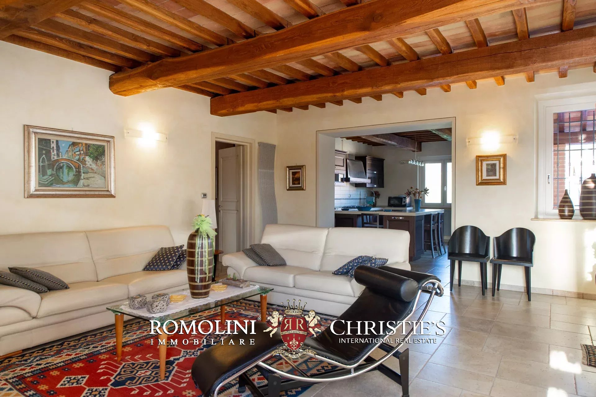 10 Bedroom Villa/Townhouse's Image 45