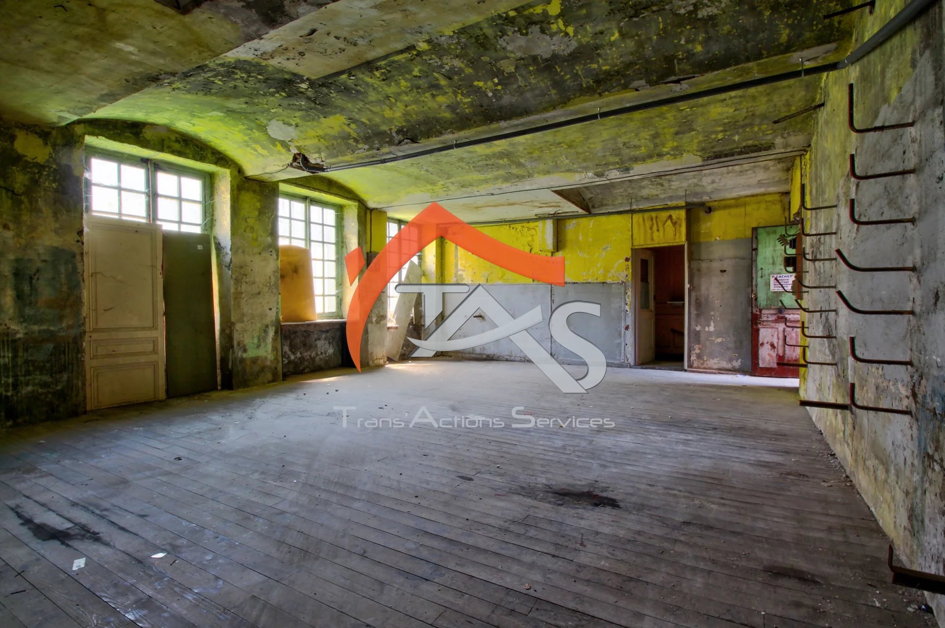 Plateaux à aménager de 121m² - Photo 3