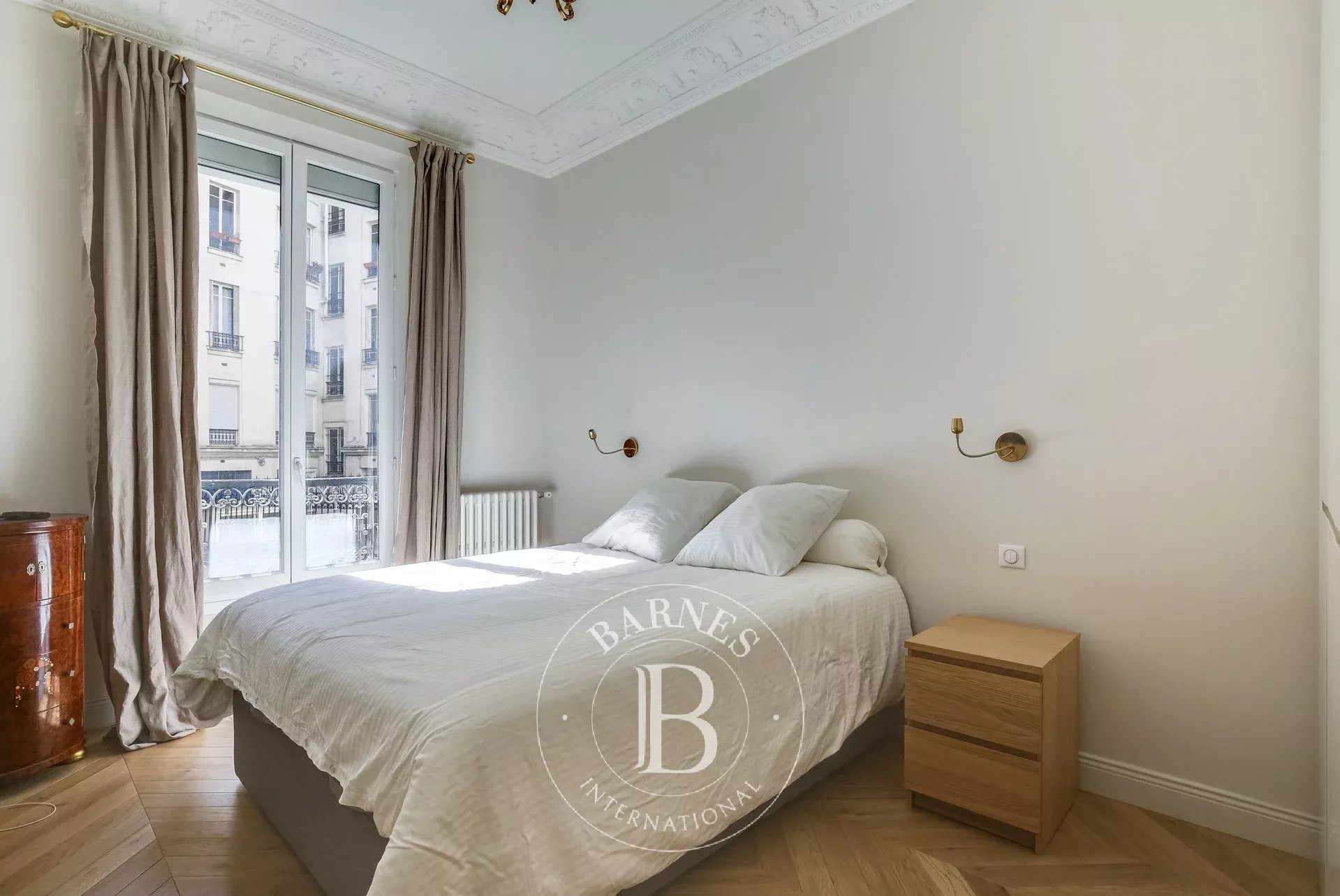 Daire Paris 8ème - picture 10