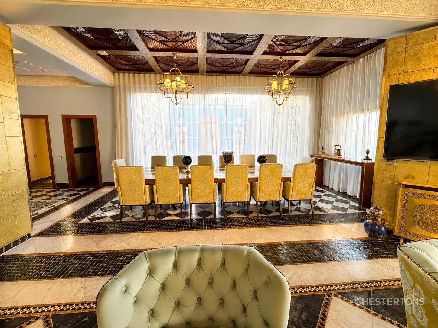  Image of Villa - 10 Bedrooms for Sale in Marrakech-Ménara-Marrakech-Morocco, Image 6