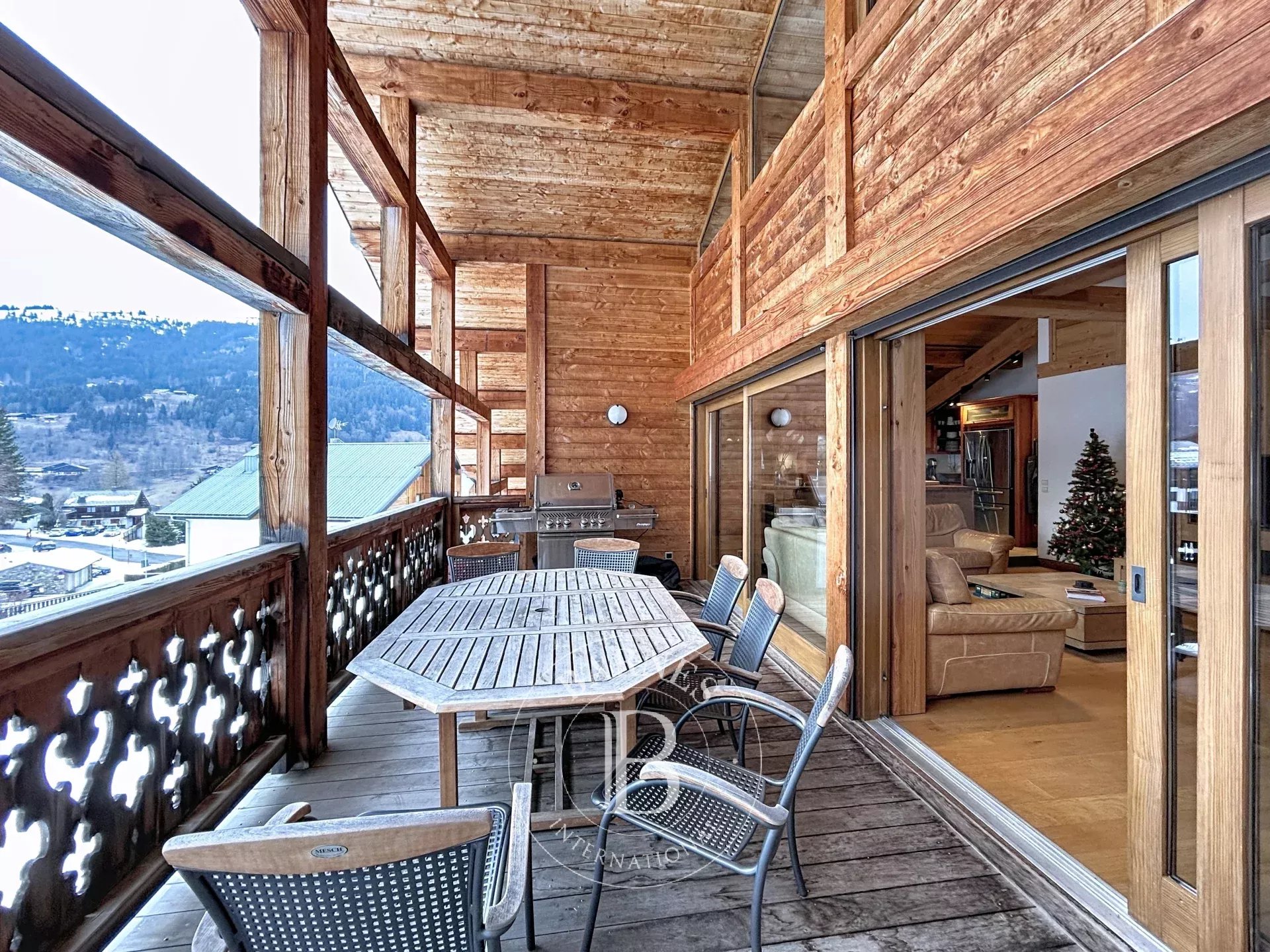Photo of Les Gets - Apartment, 5 bedrooms - 137 sqm - Close to the center - Ski-in / Ski-out