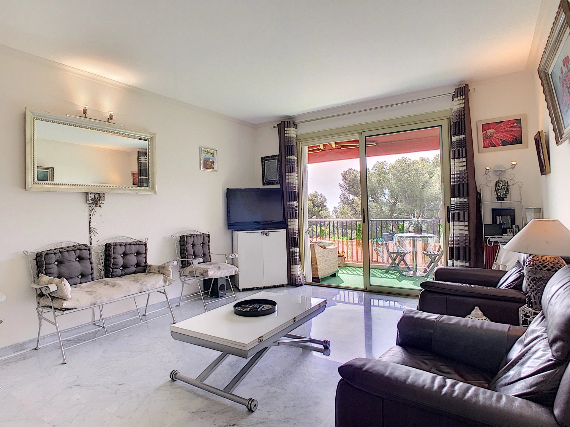 Living-room Carpet